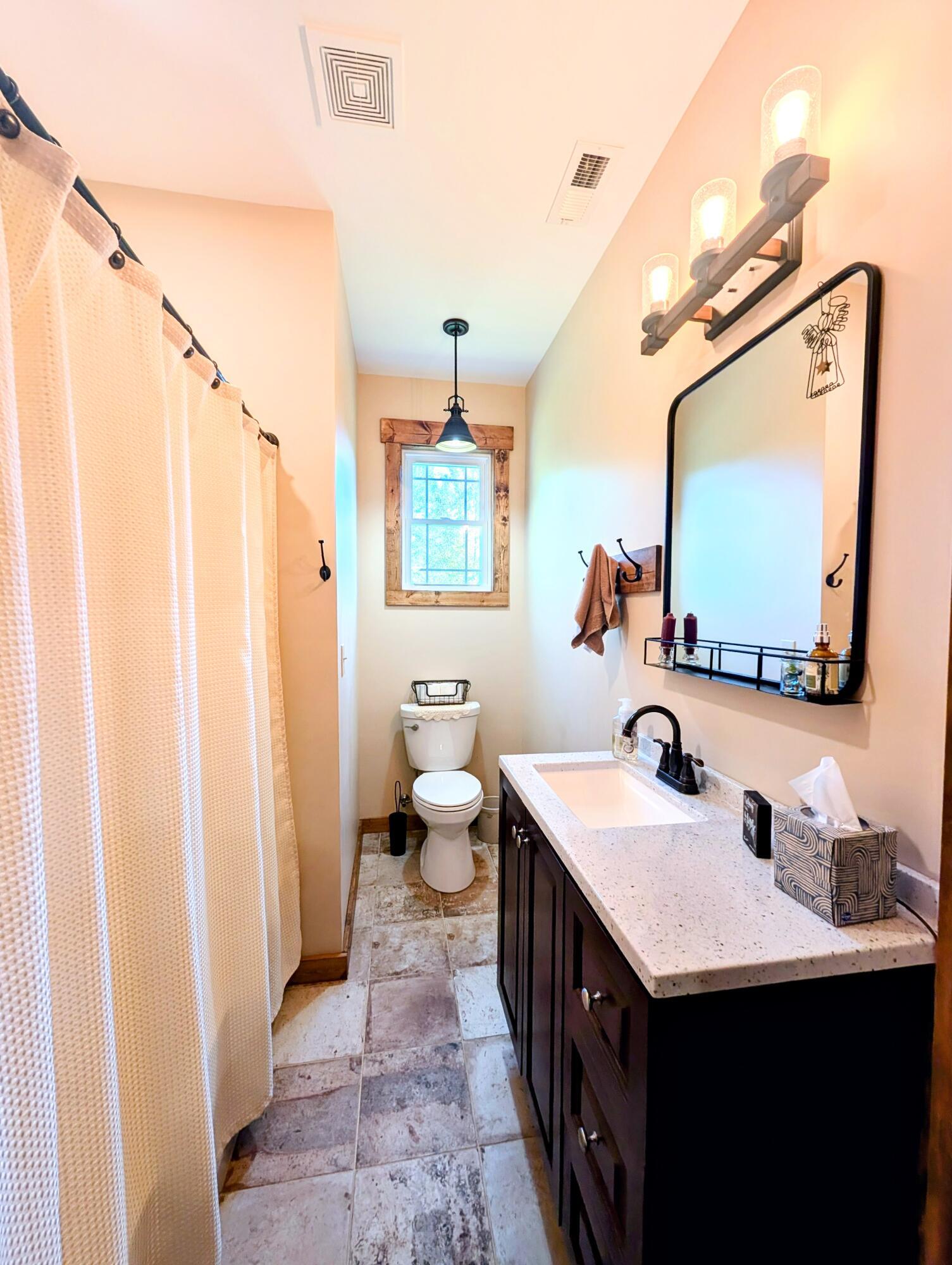 1057 Hwy 90 Property Photo 31