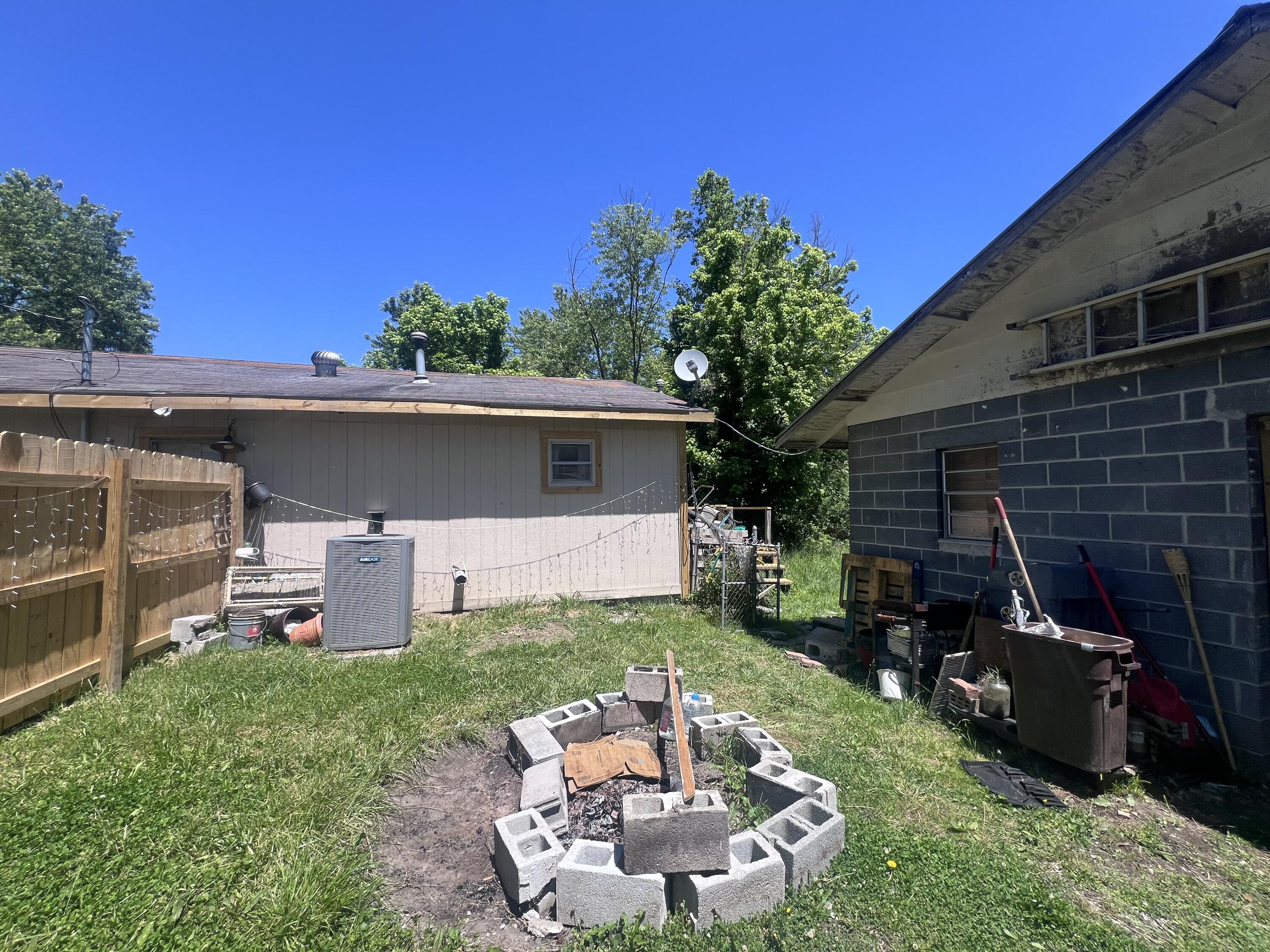 105 Nutwood Road Property Photo 2