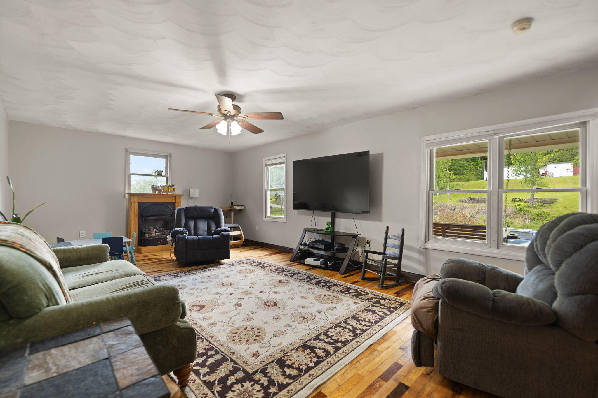 939 Bear Pen Creek Road Property Photo 6