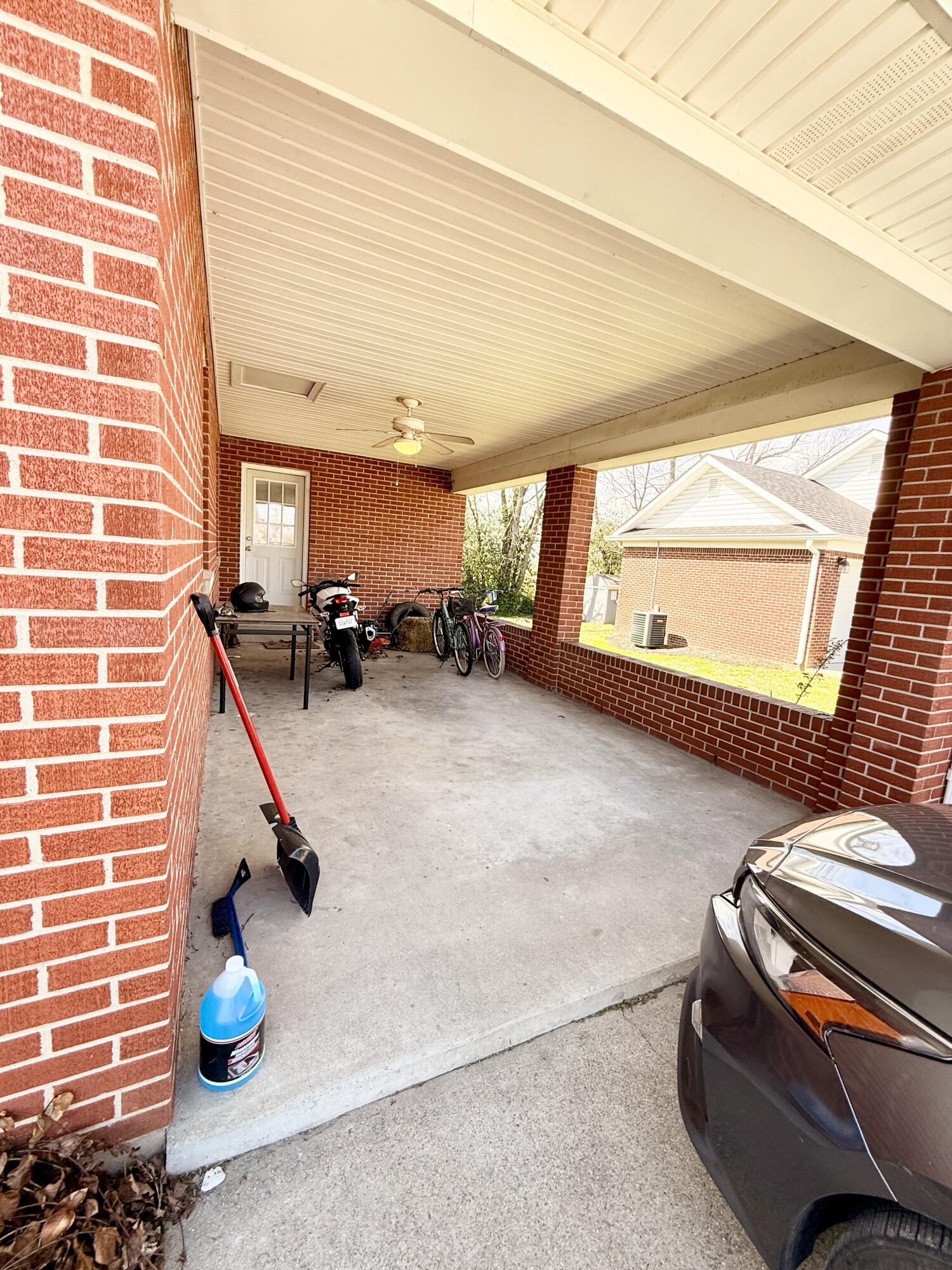 528 Ada Drive Property Photo 2