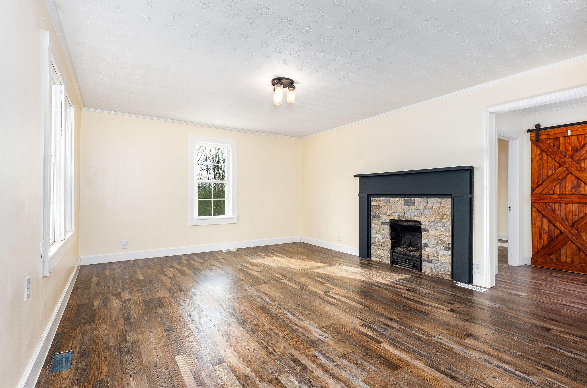875 State Highway 3106 Property Photo 5