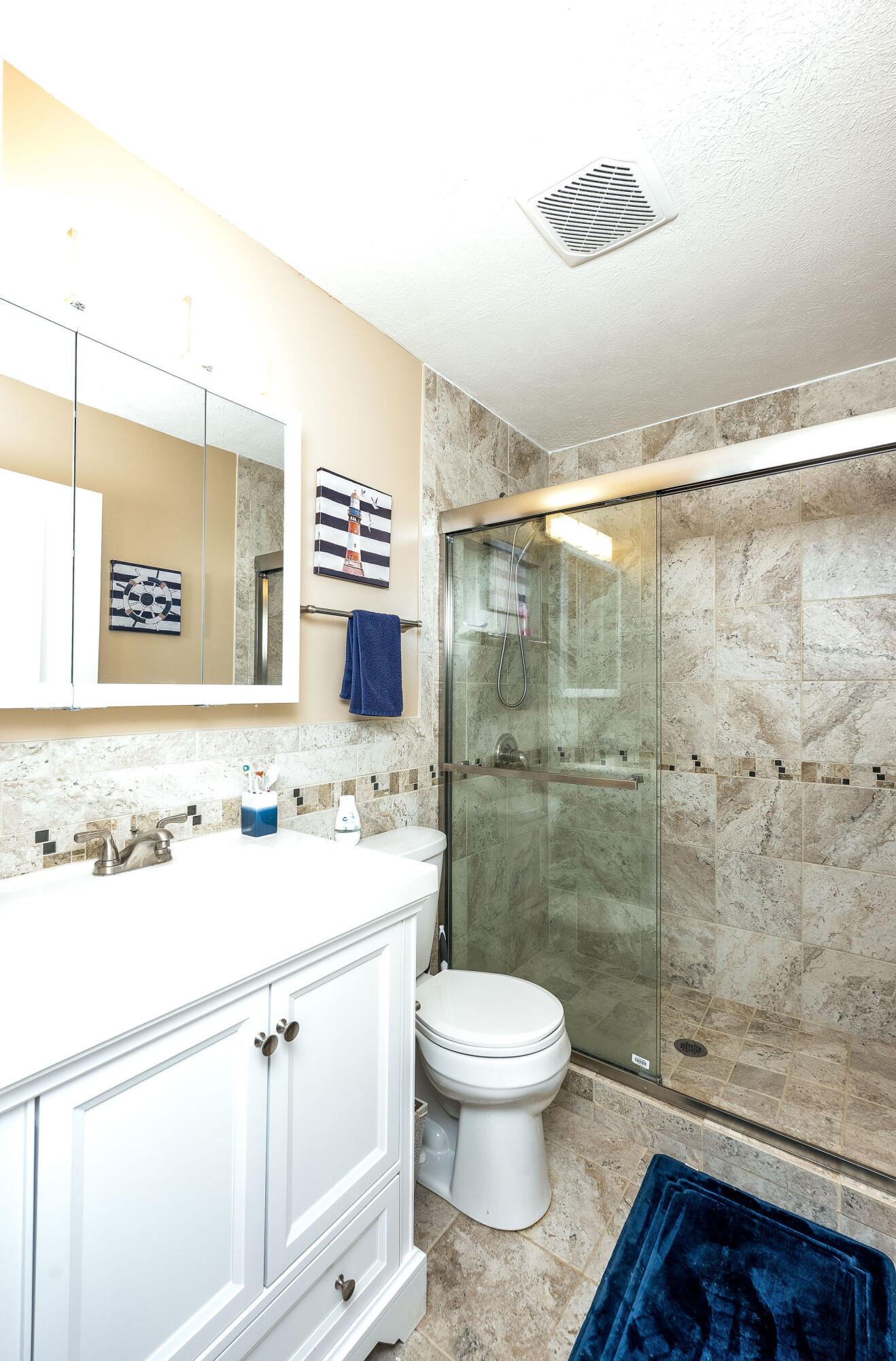 81 White Oak Lane Property Photo 12