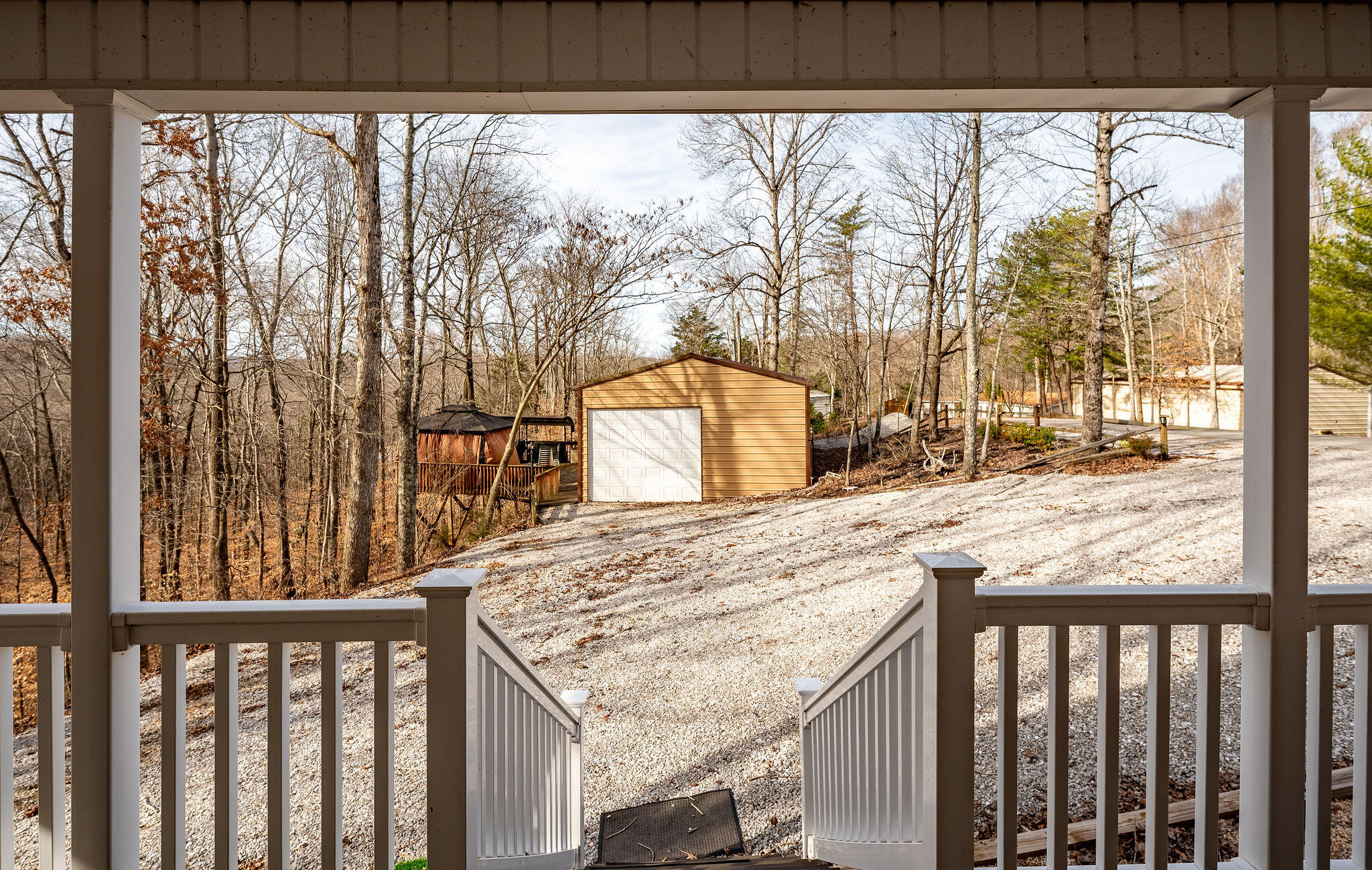 81 White Oak Lane Property Photo 16