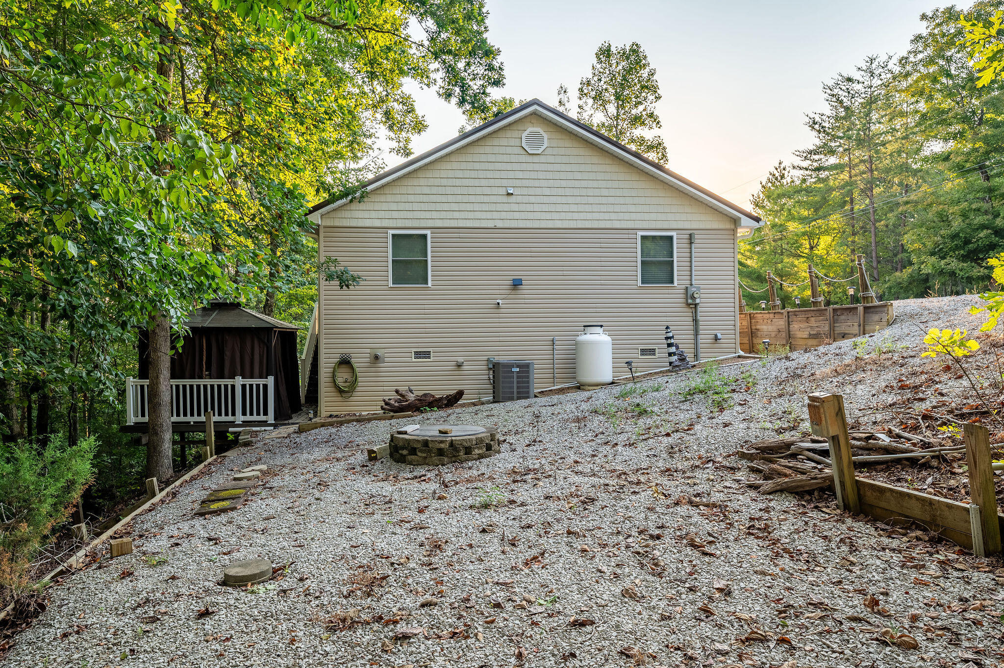 81 White Oak Lane Property Photo 41