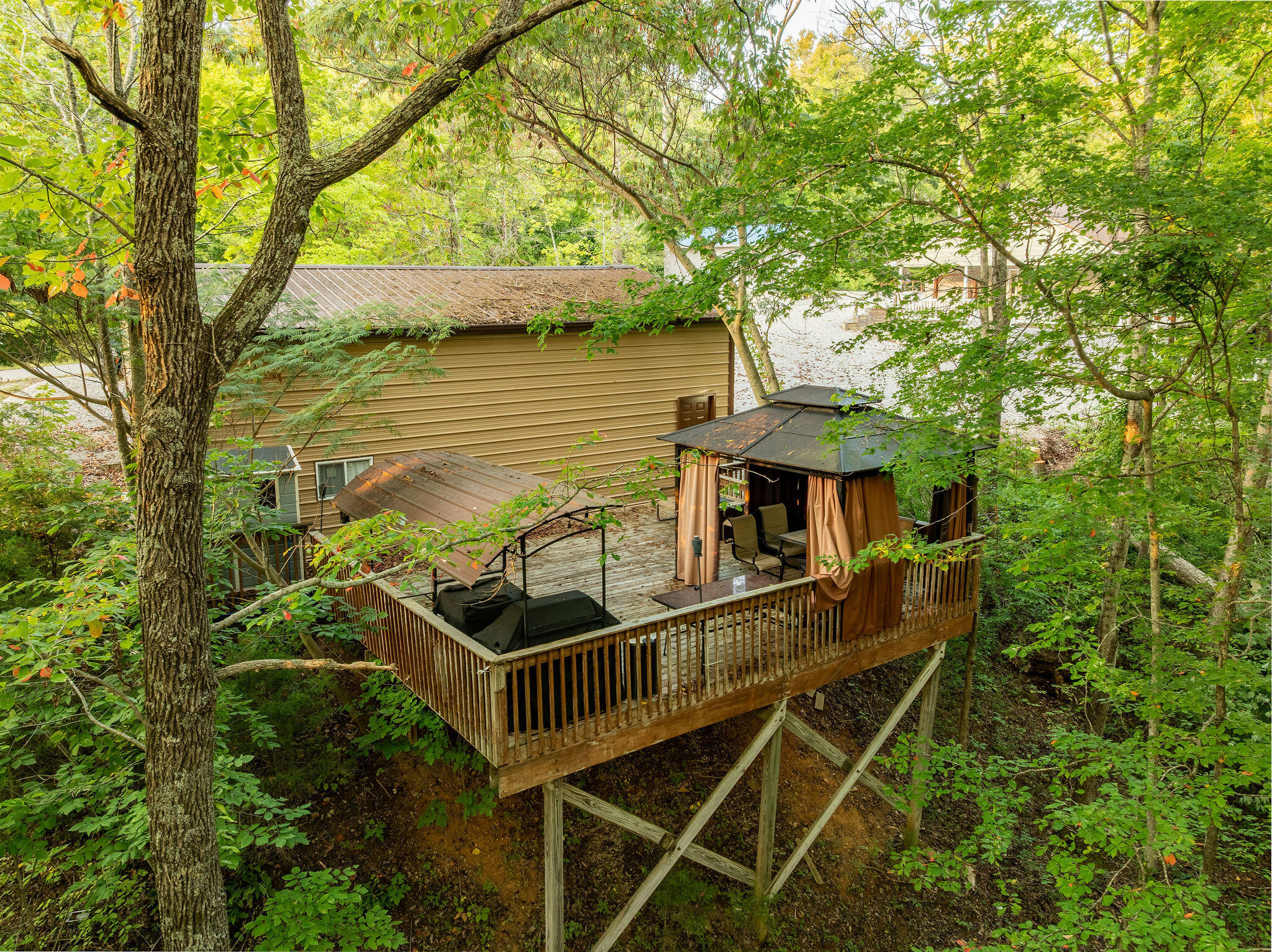 81 White Oak Lane Property Photo 43