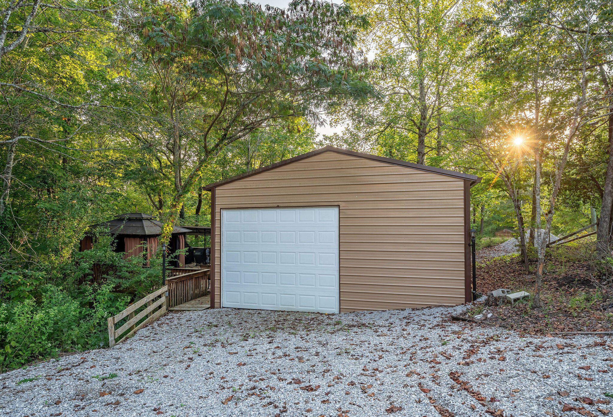 81 White Oak Lane Property Photo 49