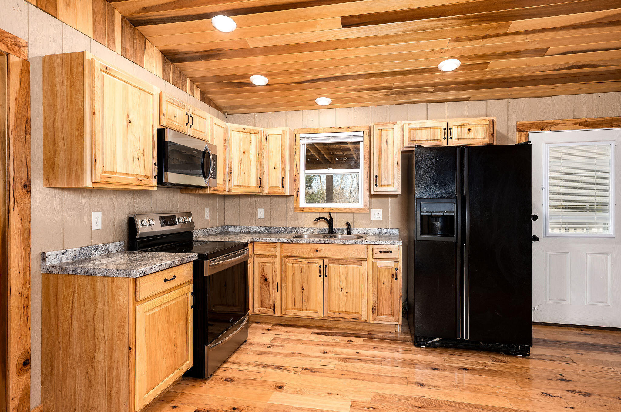 280 Kentucky 639 Property Photo 6