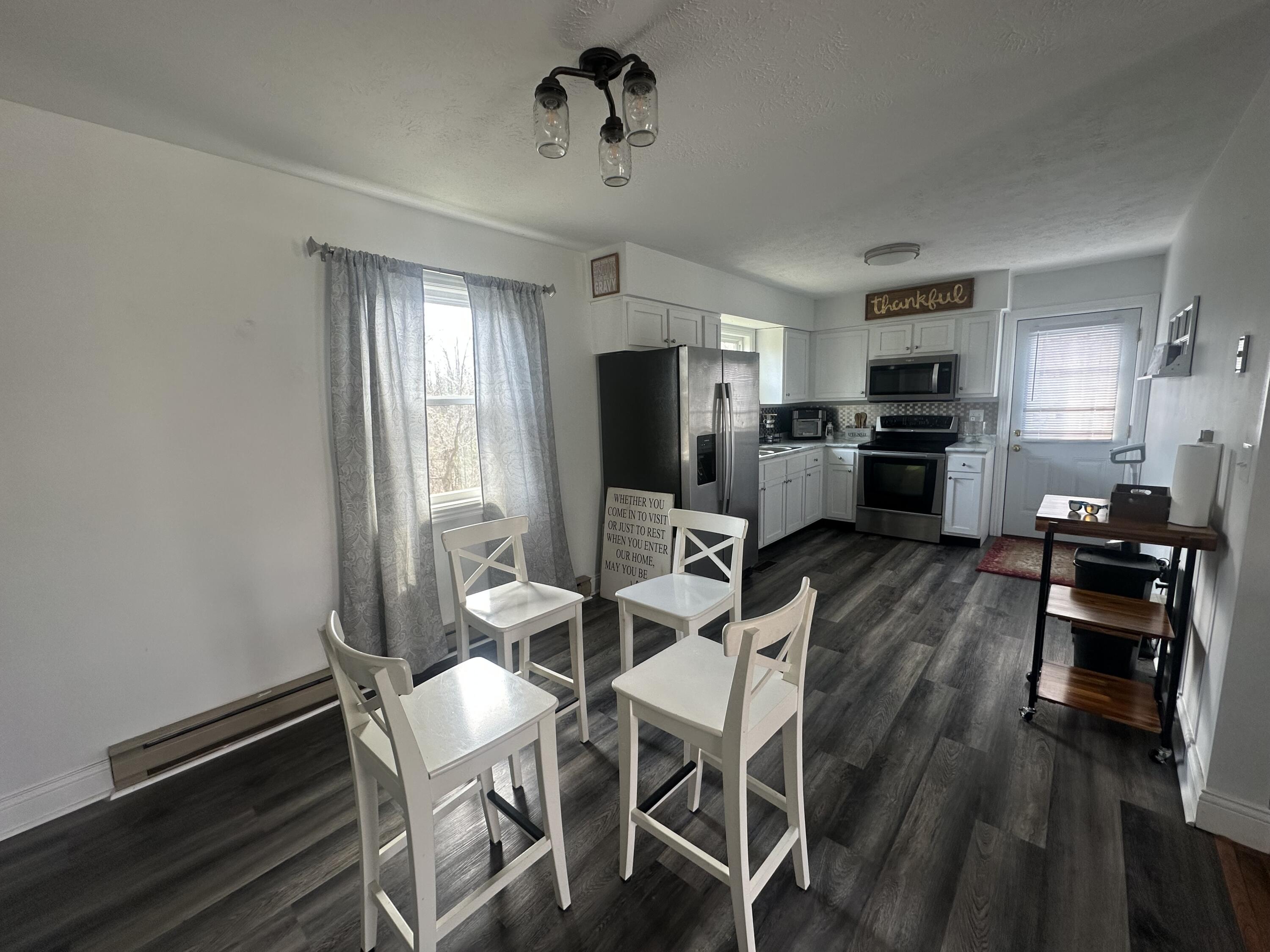 2140 State Highway 1651 Property Photo 6