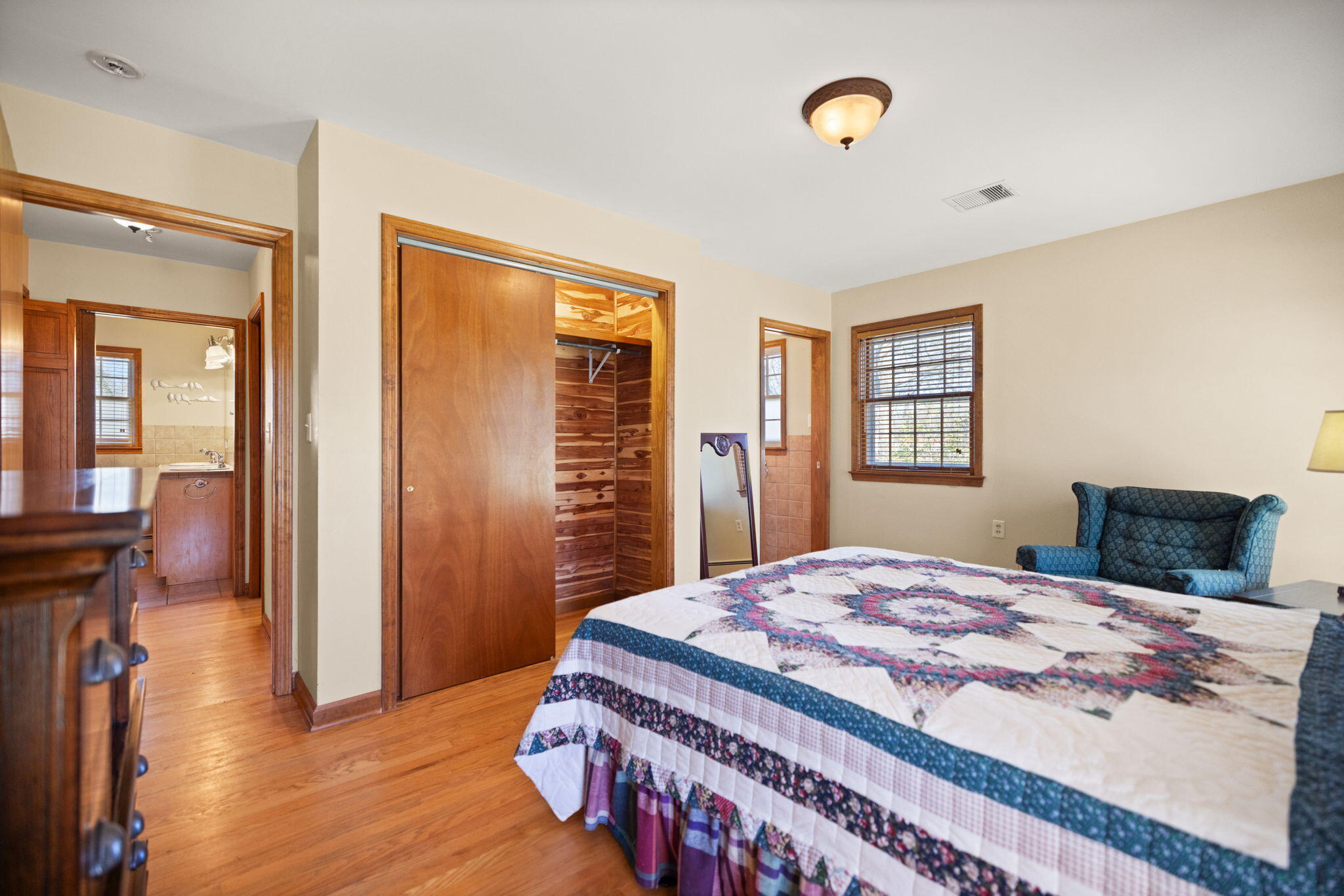 325 Maple Avenue Property Photo 36