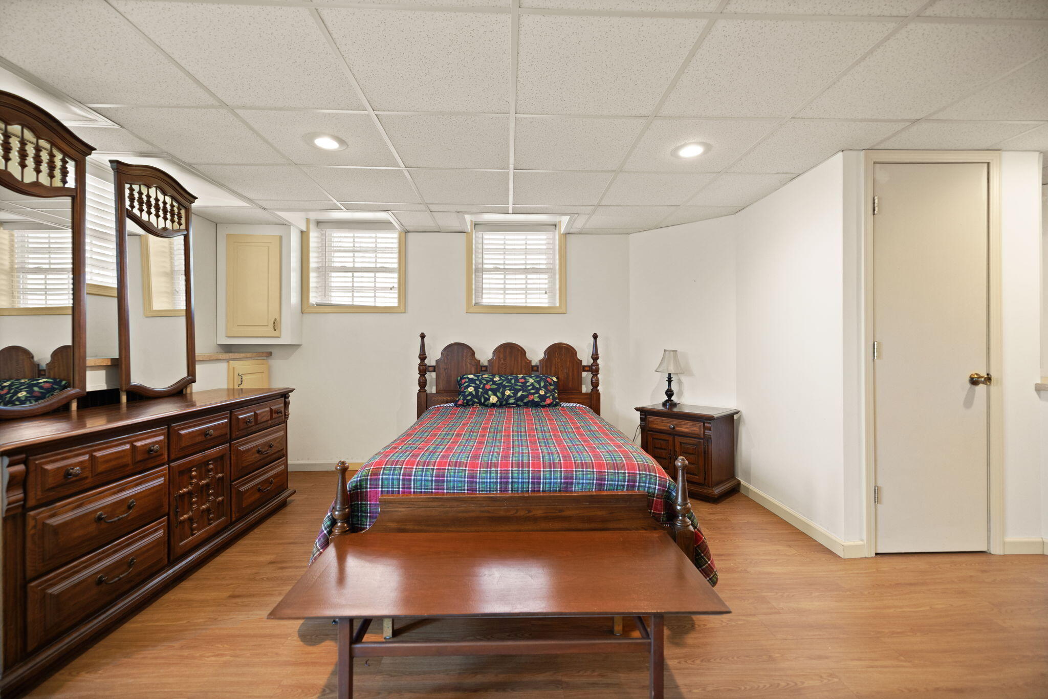 325 Maple Avenue Property Photo 44