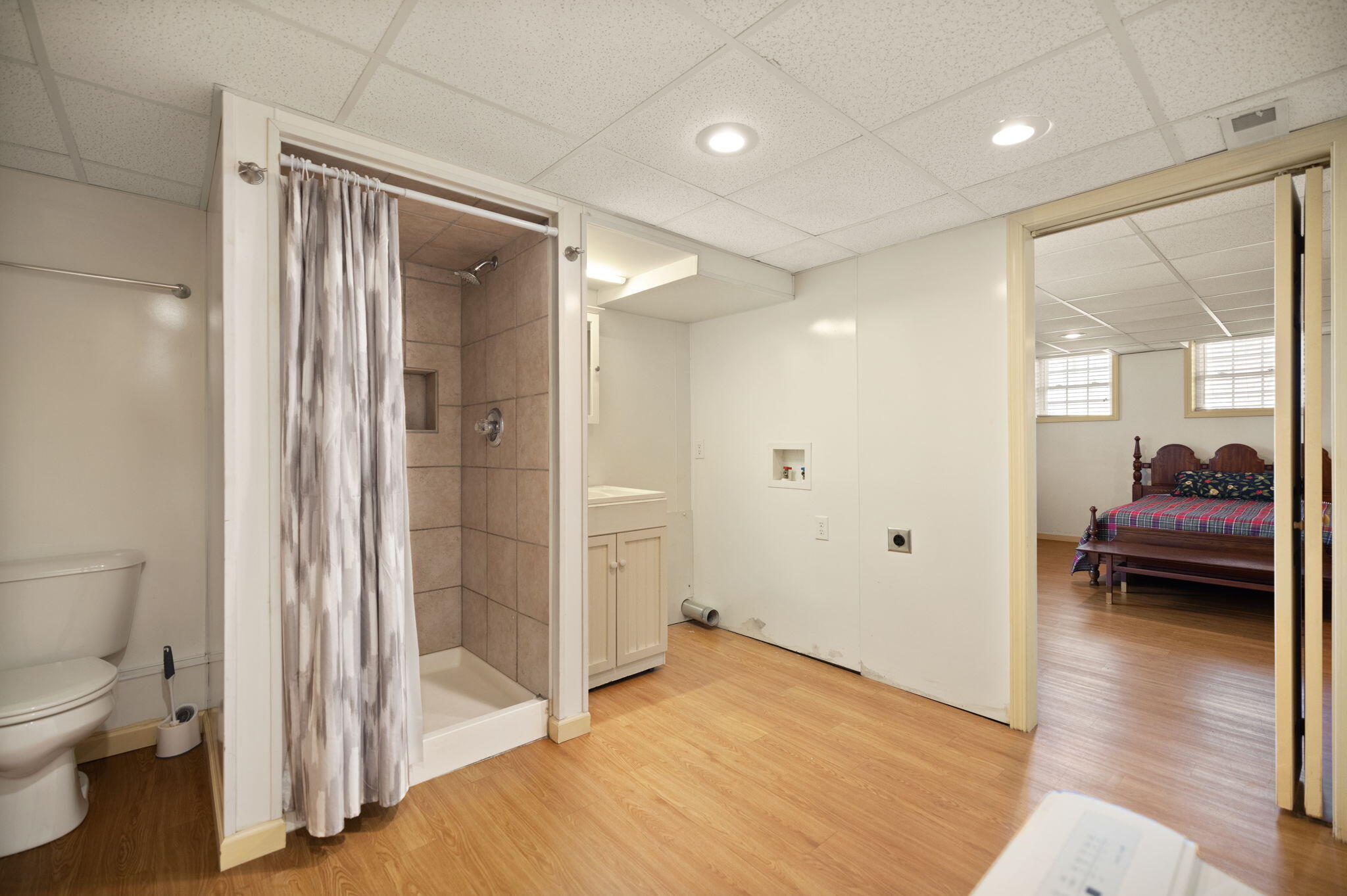 325 Maple Avenue Property Photo 49