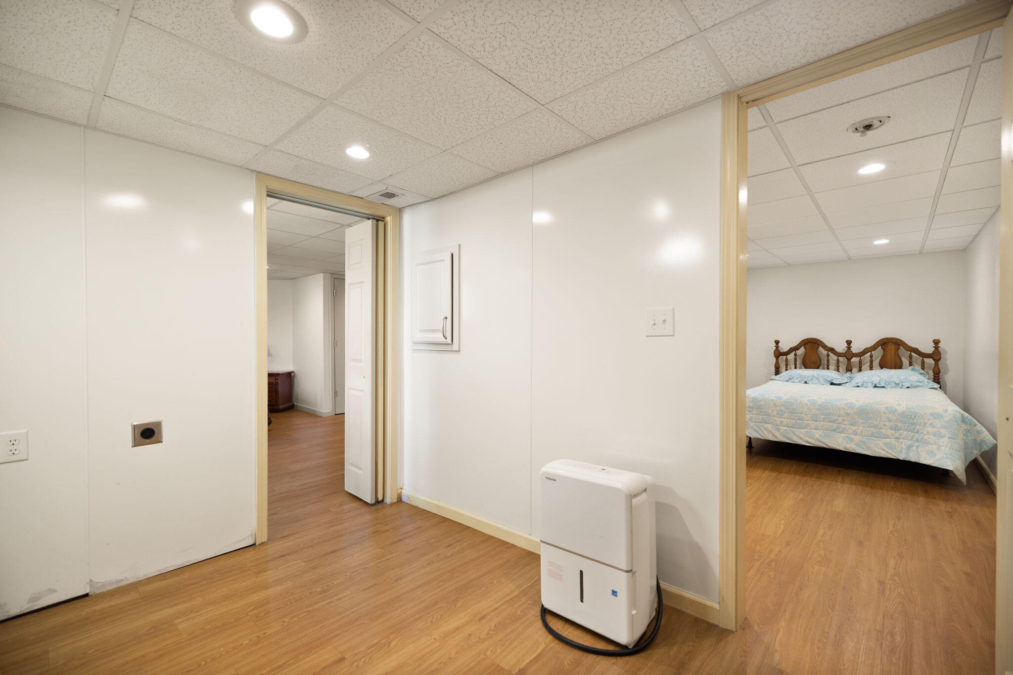325 Maple Avenue Property Photo 50