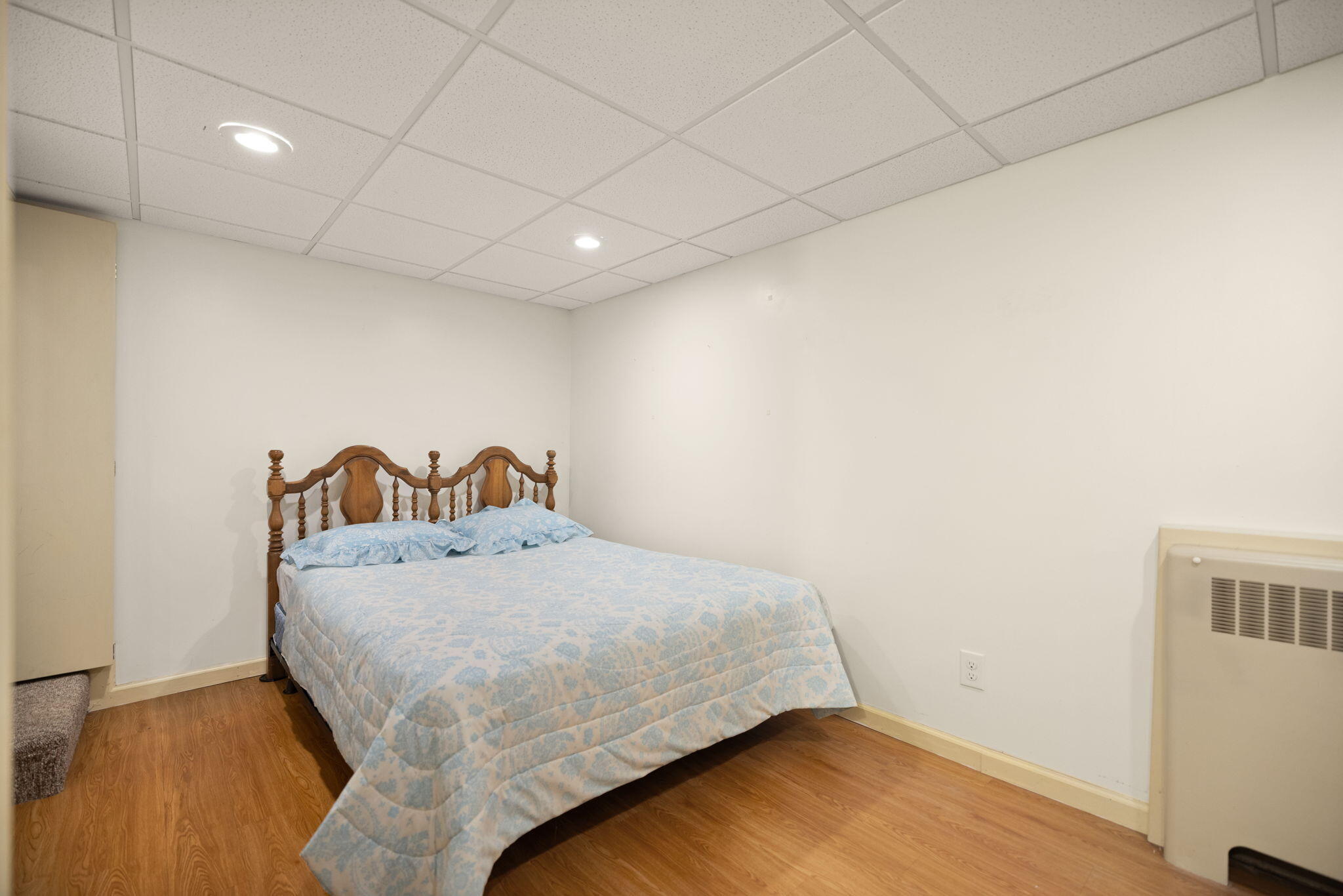 325 Maple Avenue Property Photo 52