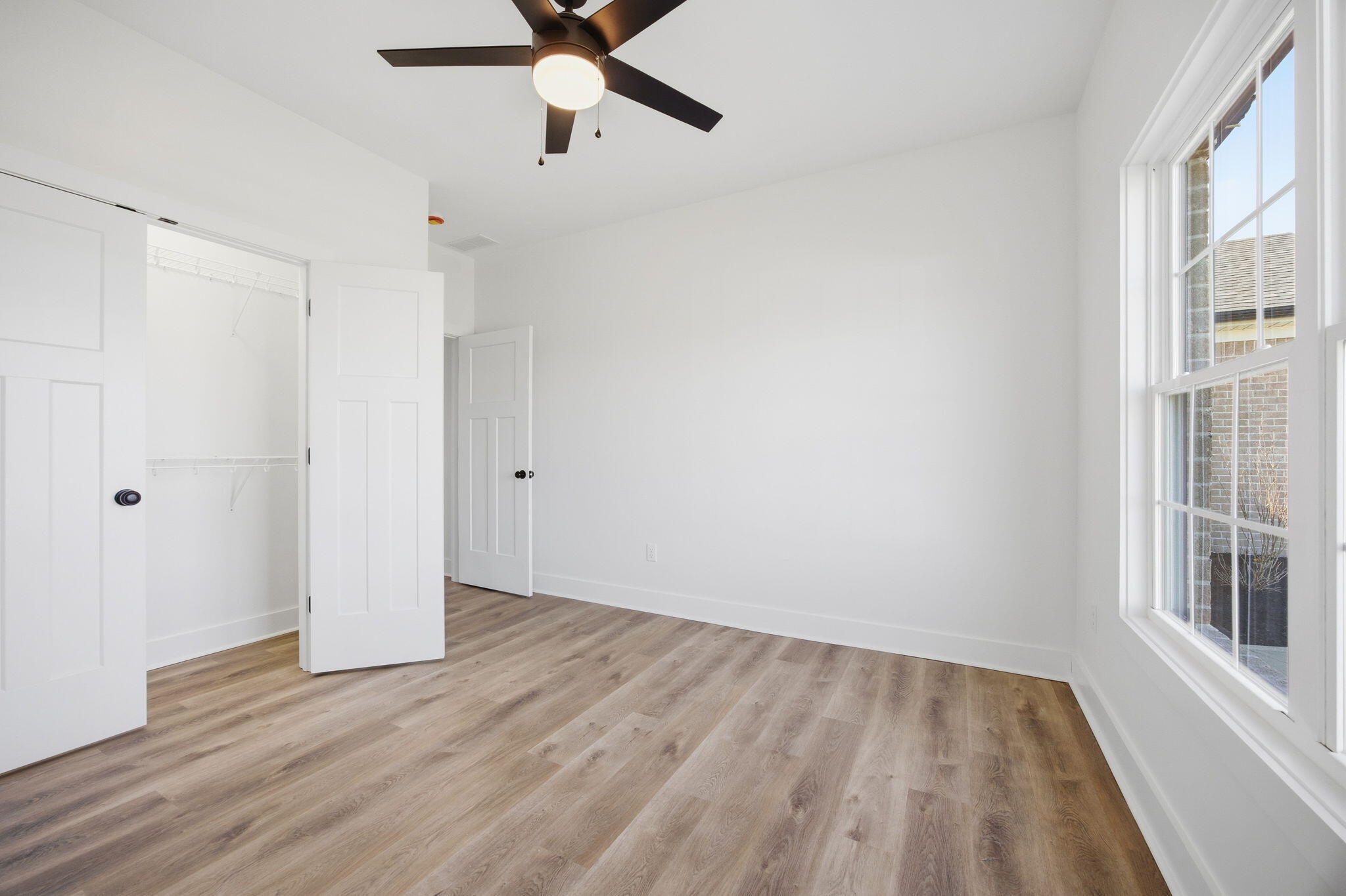 603 Comanche Trail Property Photo 27