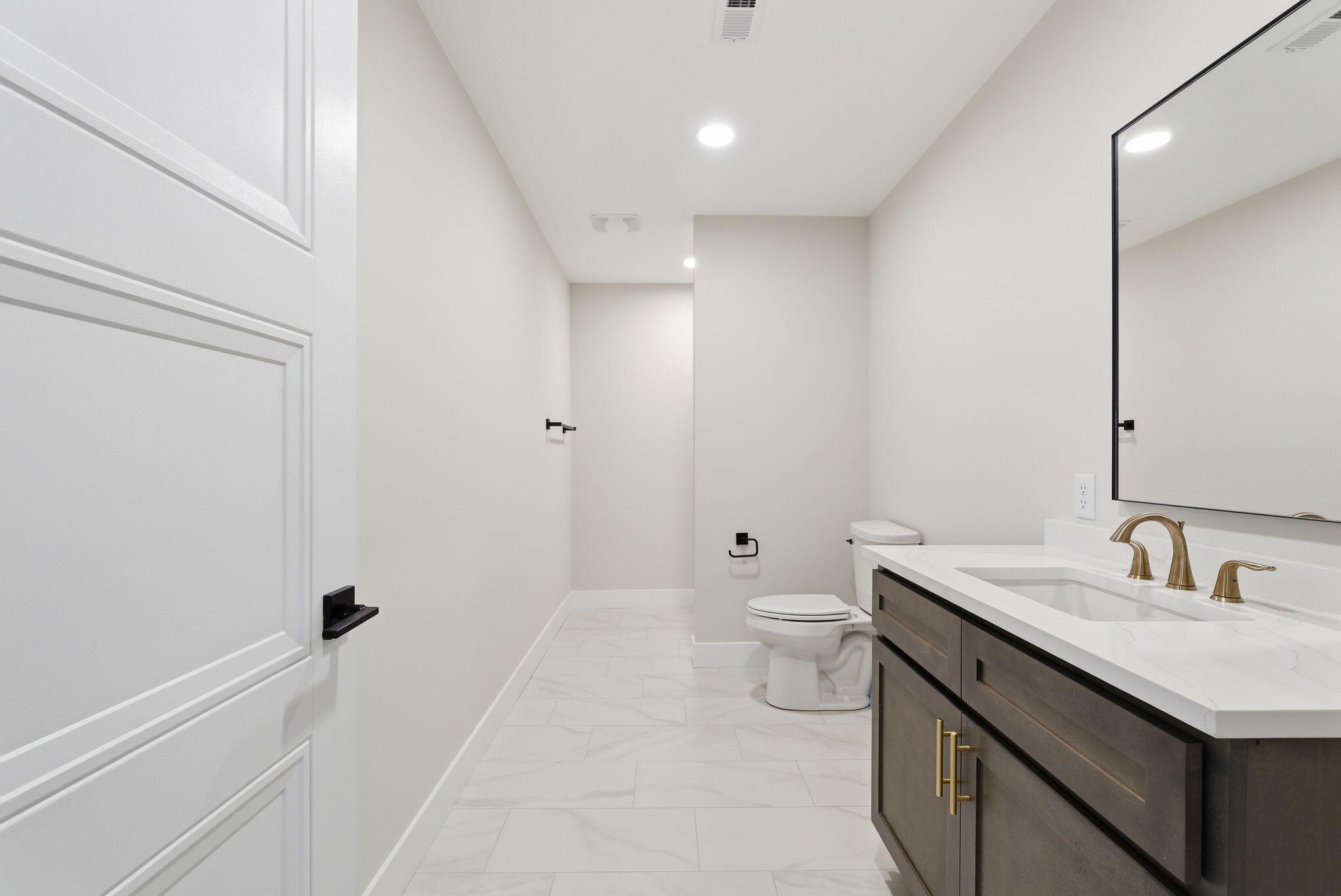 40 Waterfall Way Property Photo 62