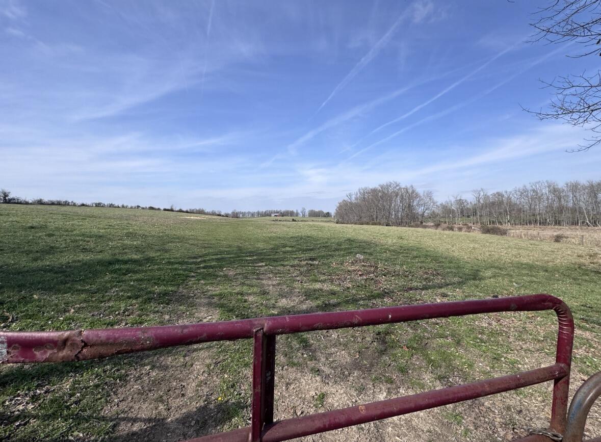 2690 Pond School Road Property Photo 9