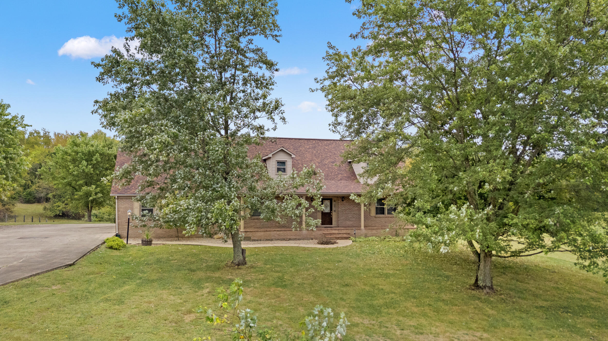 1233 Johnson Road Property Photo 2