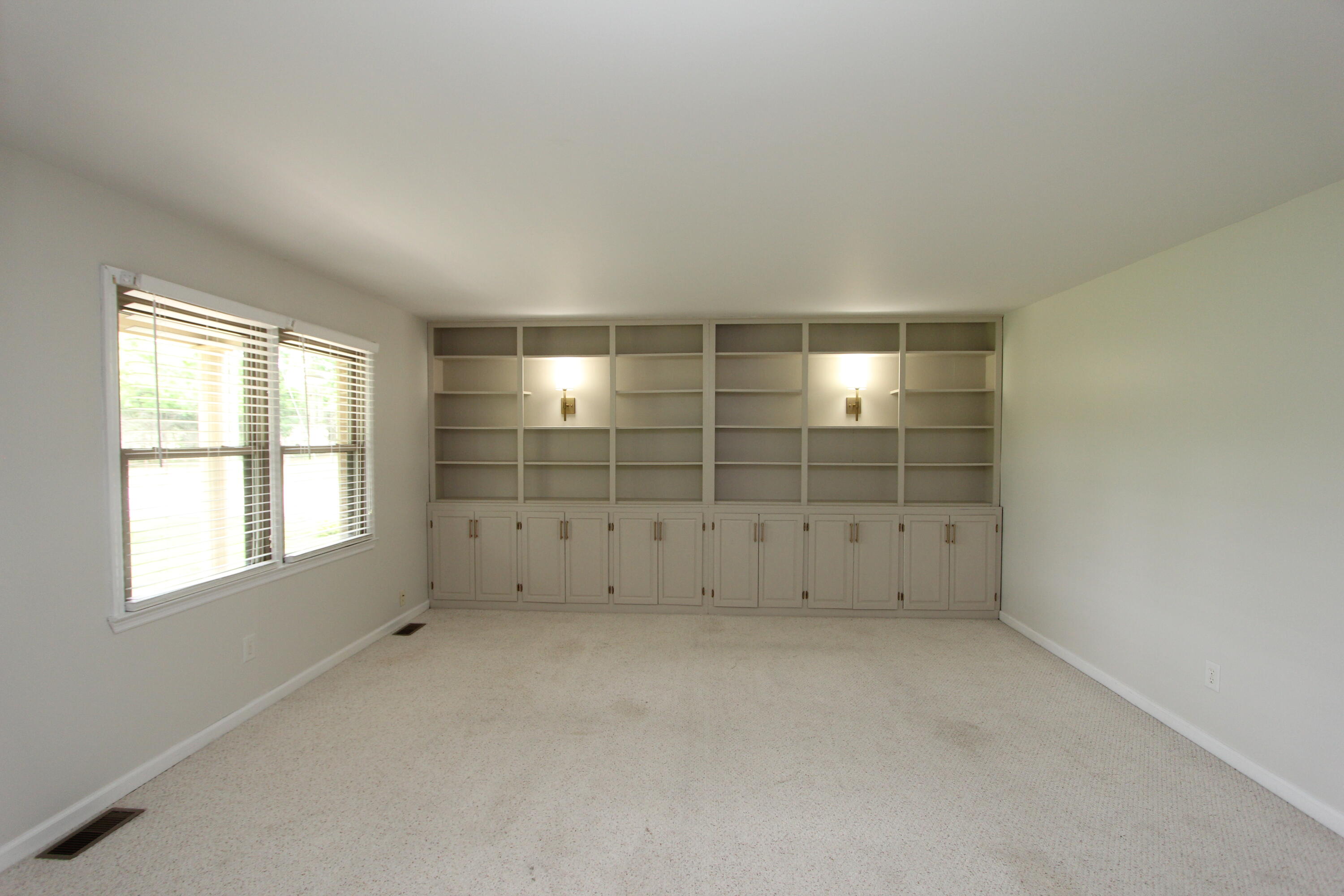 1233 Johnson Road Property Photo 5