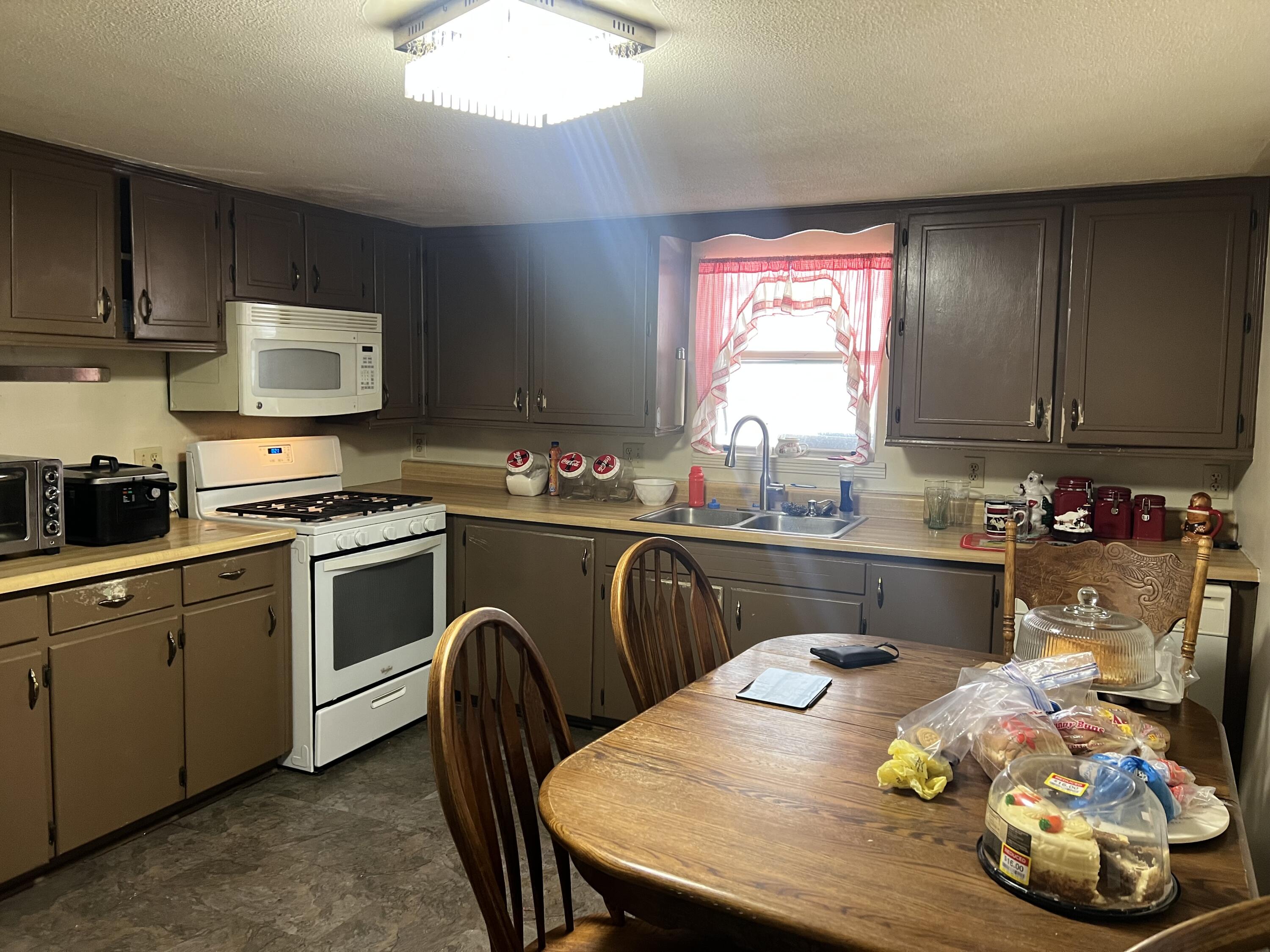 447 Arkle Road Property Photo 4