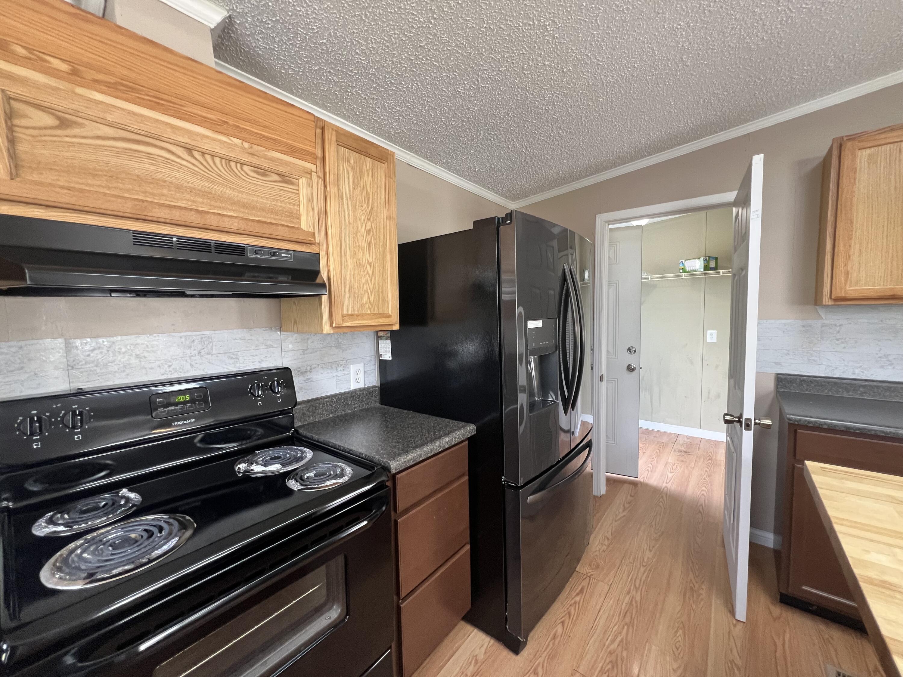 126 S Combs Avenue Property Photo 6