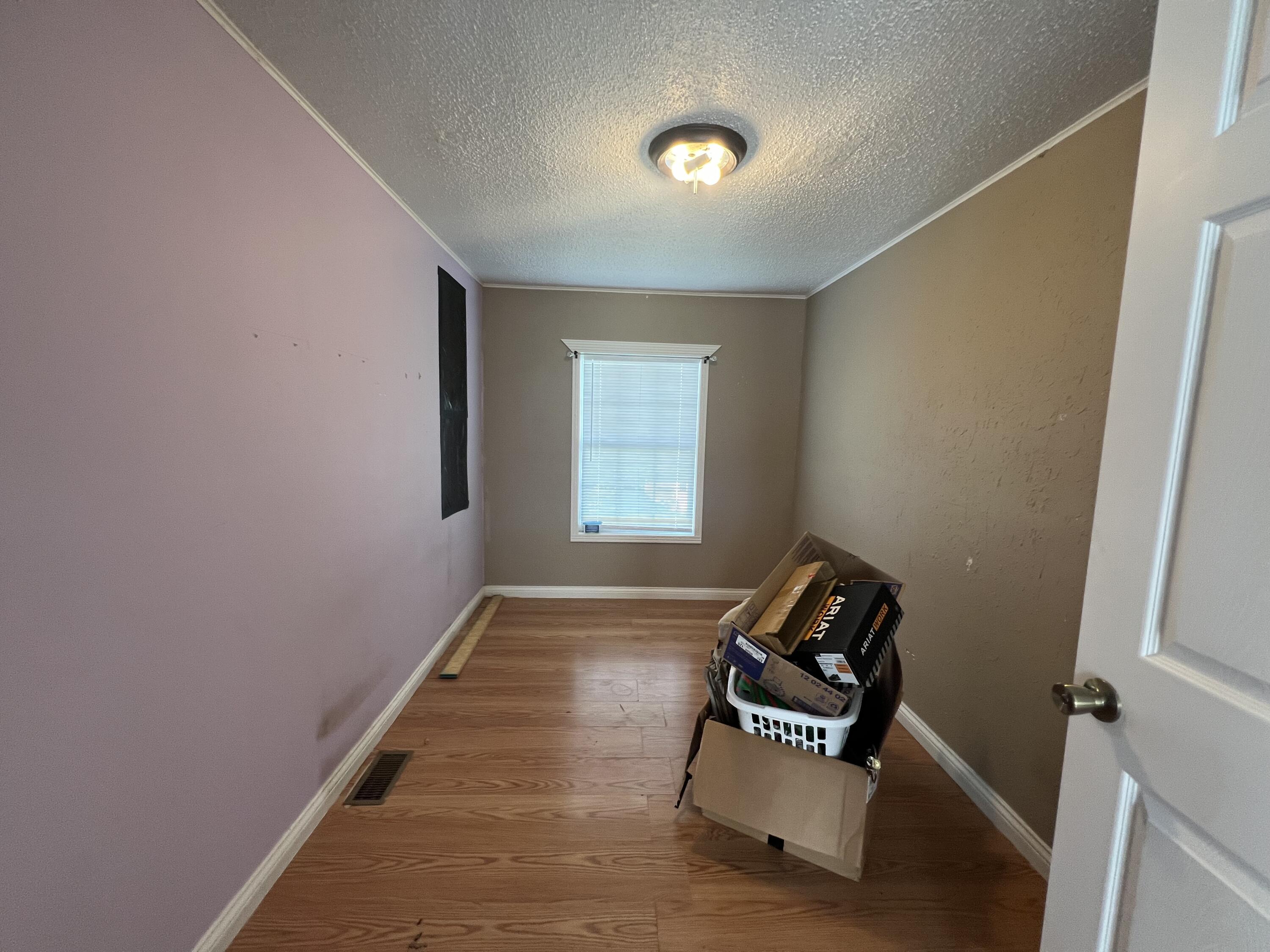 126 S Combs Avenue Property Photo 9