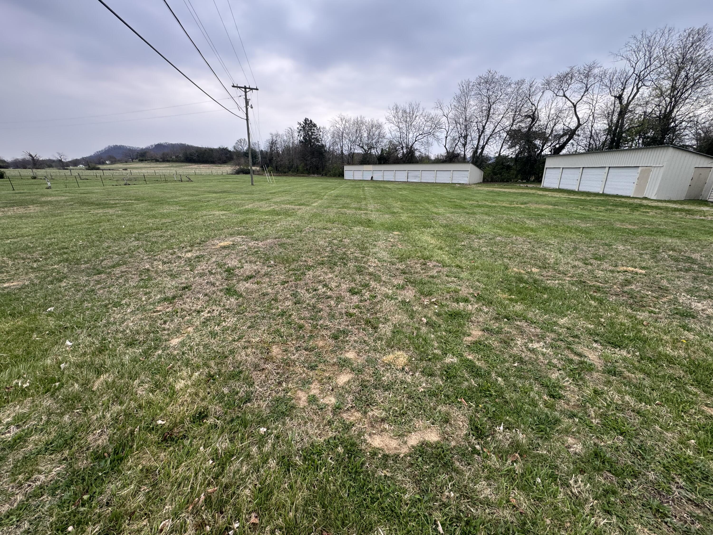 1031 Highway 1016 Property Photo 9