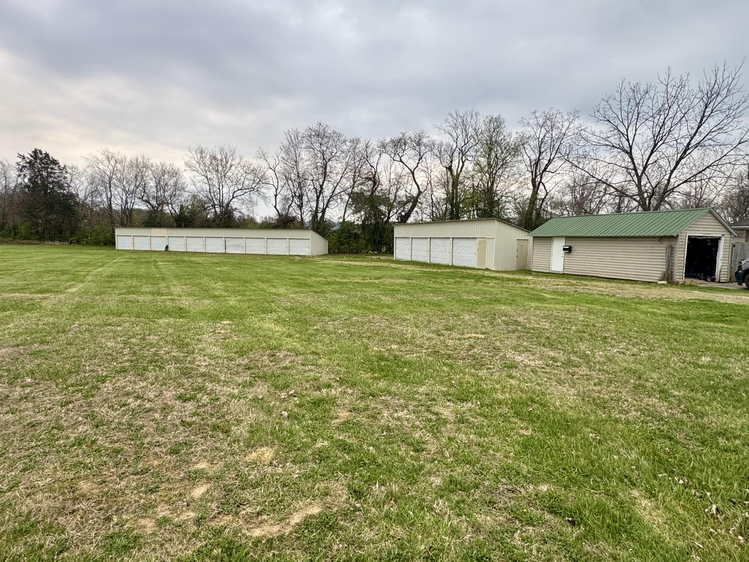 1031 Highway 1016 Property Photo 10