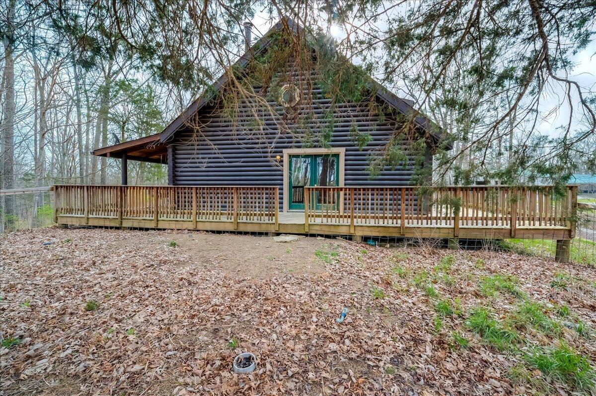 1049 Mcdonald Road Property Photo 5