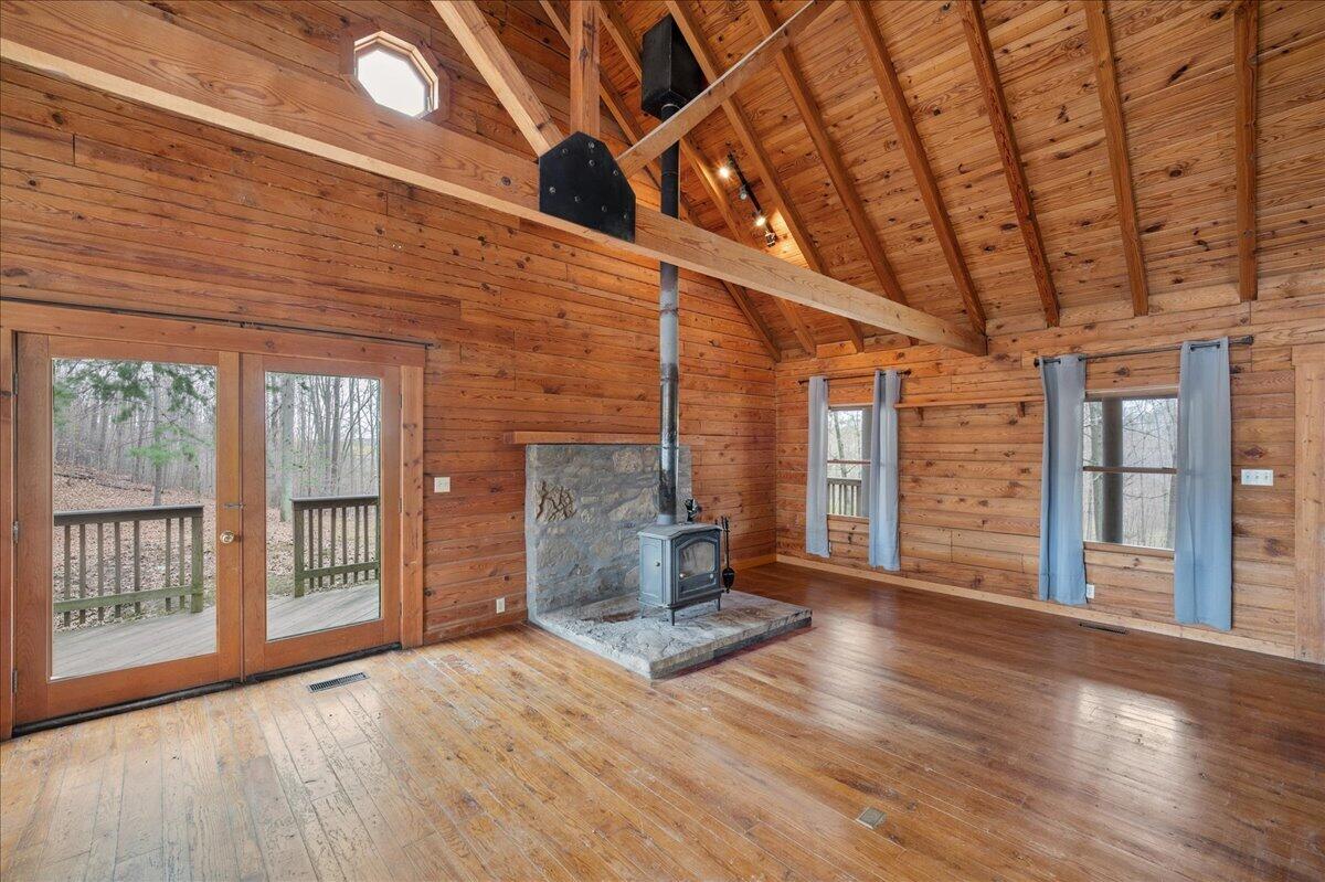 1049 Mcdonald Road Property Photo 7