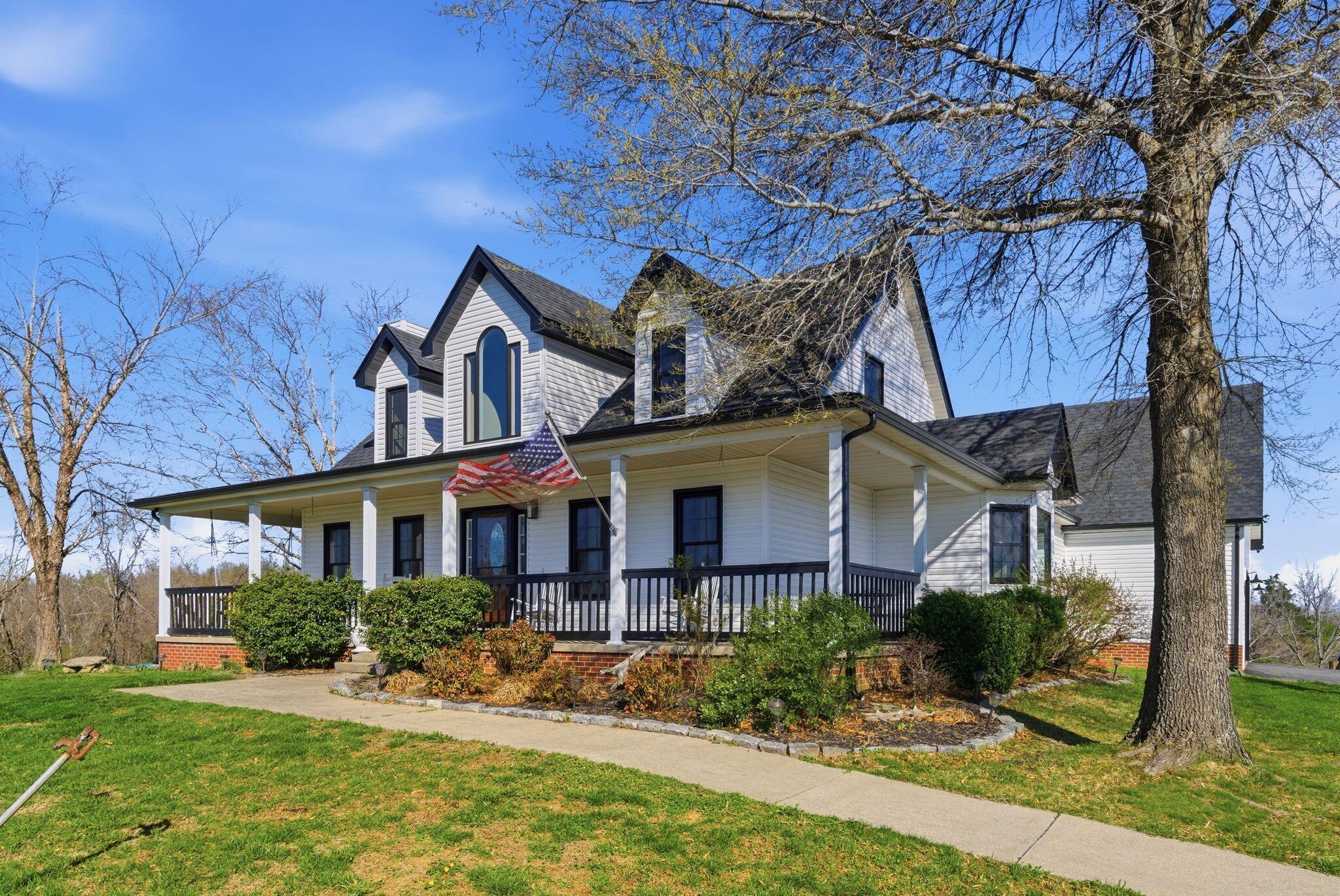 2259 Jacks Creek Road Property Photo 4