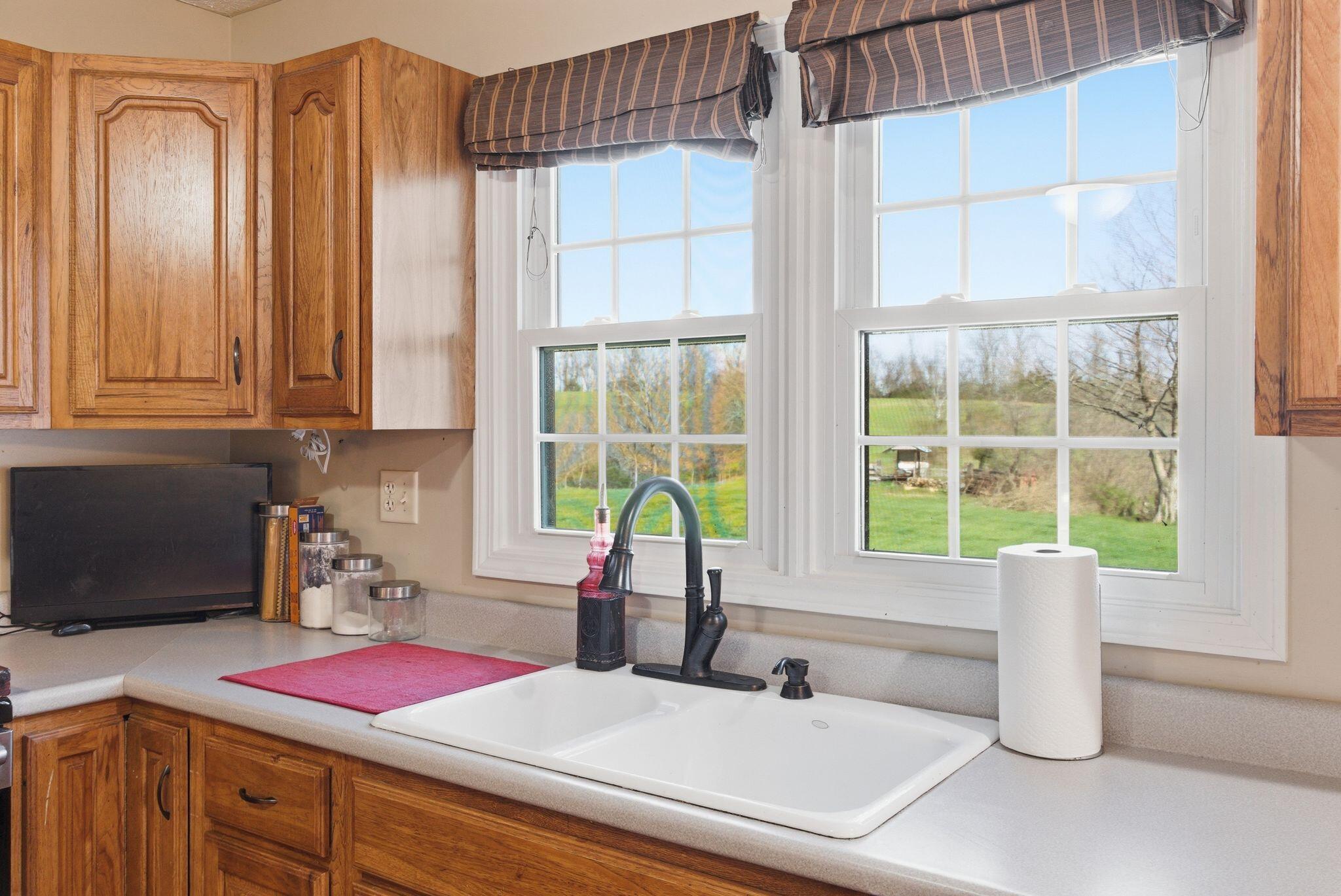 2259 Jacks Creek Road Property Photo 18