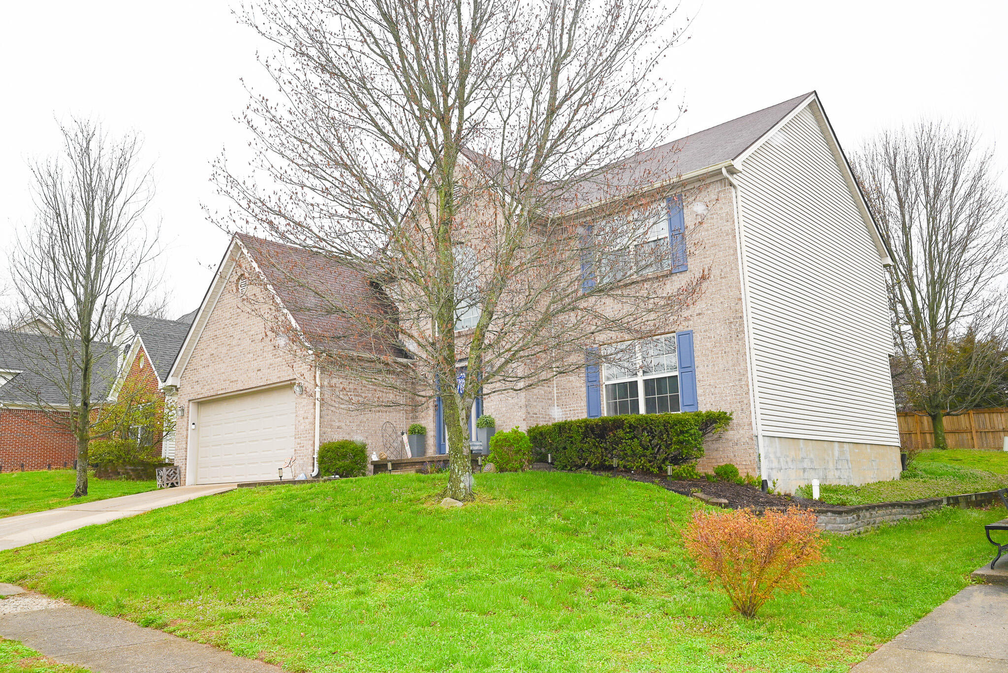212 Hickory Ridge Lane Property Photo 4