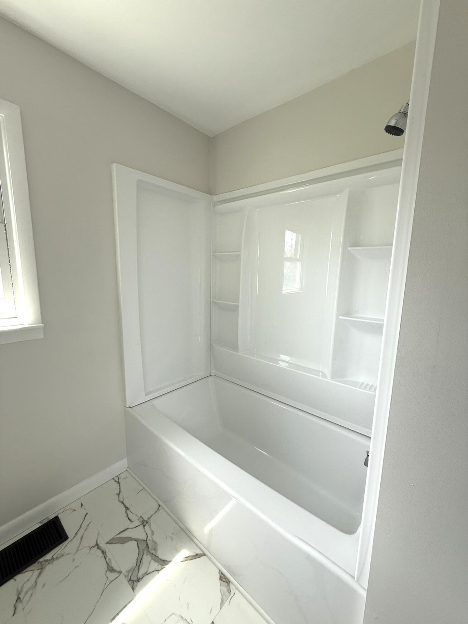 125 Colony Road Property Photo 12