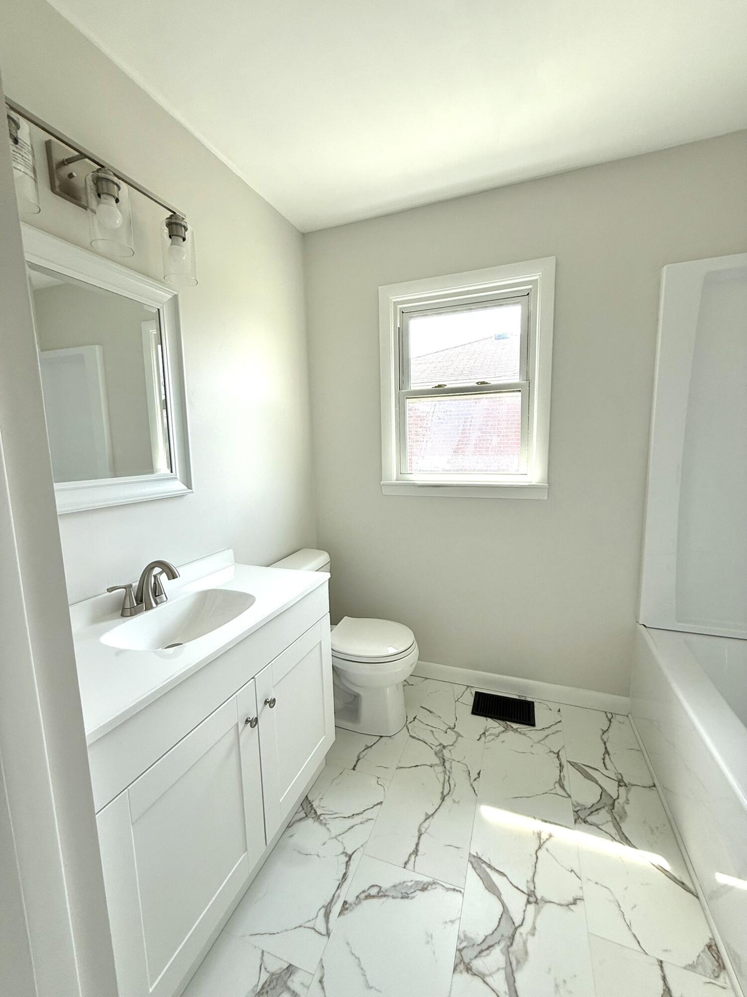 125 Colony Road Property Photo 13