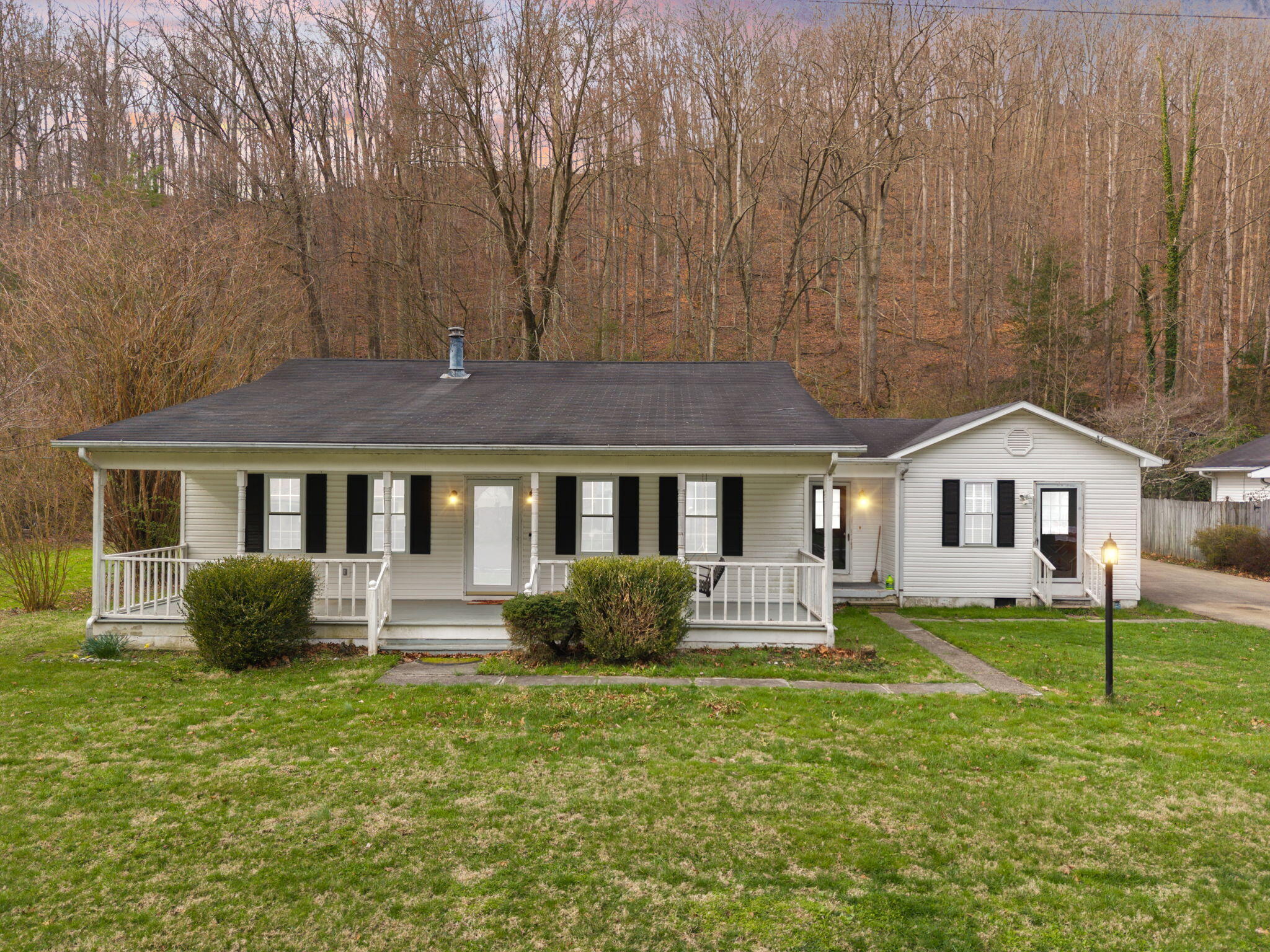 703 Knapp Avenue Property Photo 1
