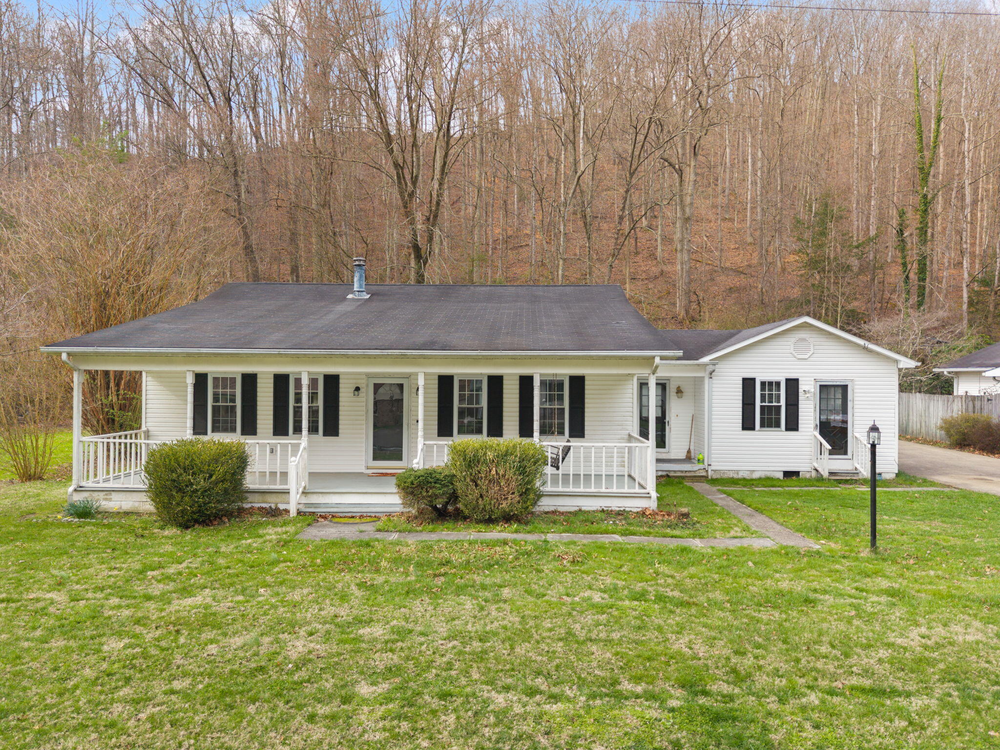 703 Knapp Avenue Property Photo 2