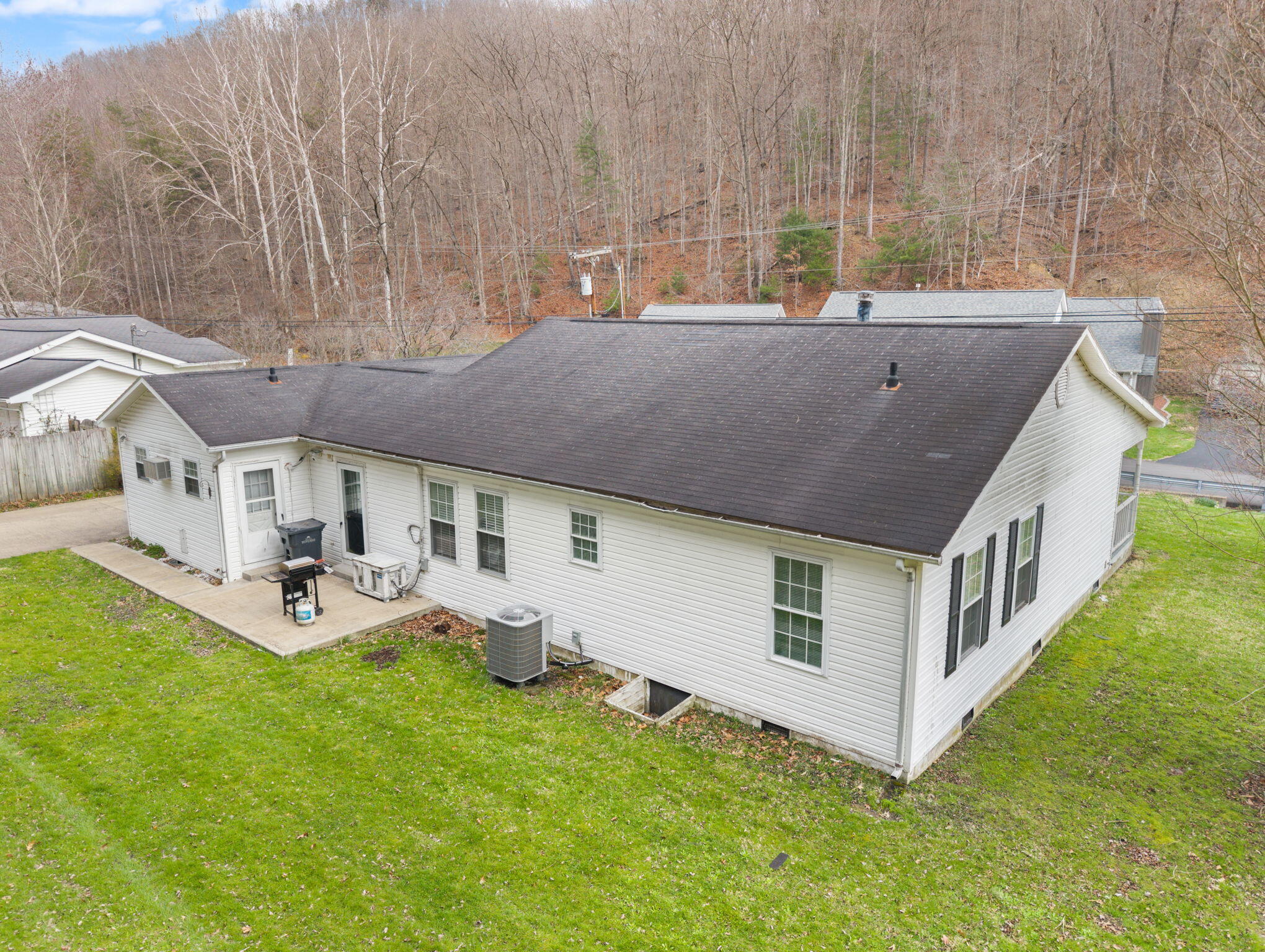 703 Knapp Avenue Property Photo 9
