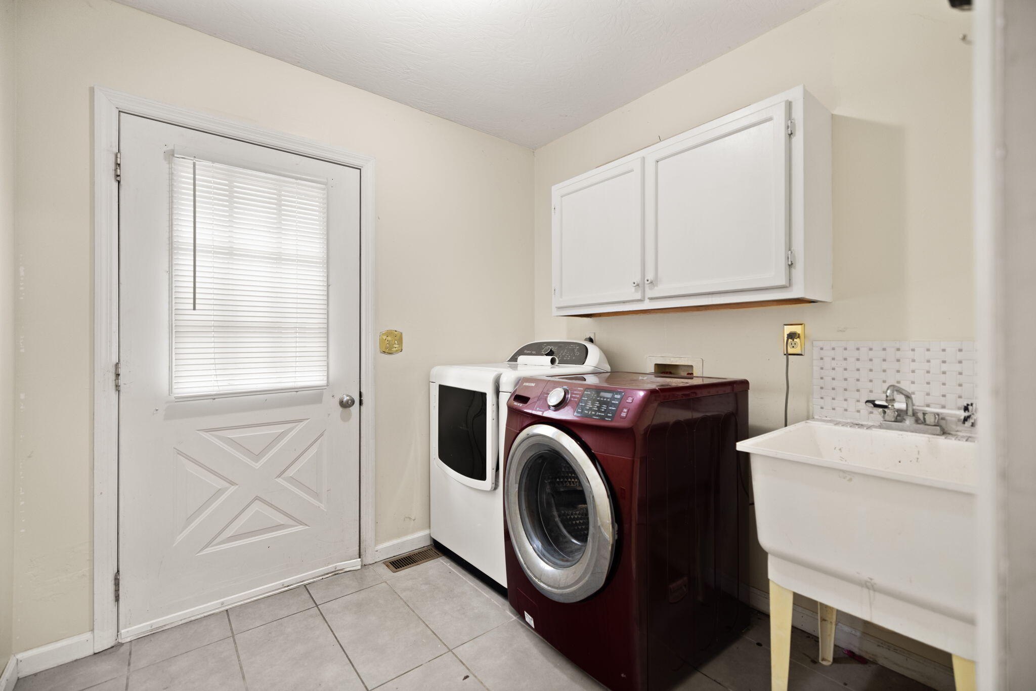 703 Knapp Avenue Property Photo 34
