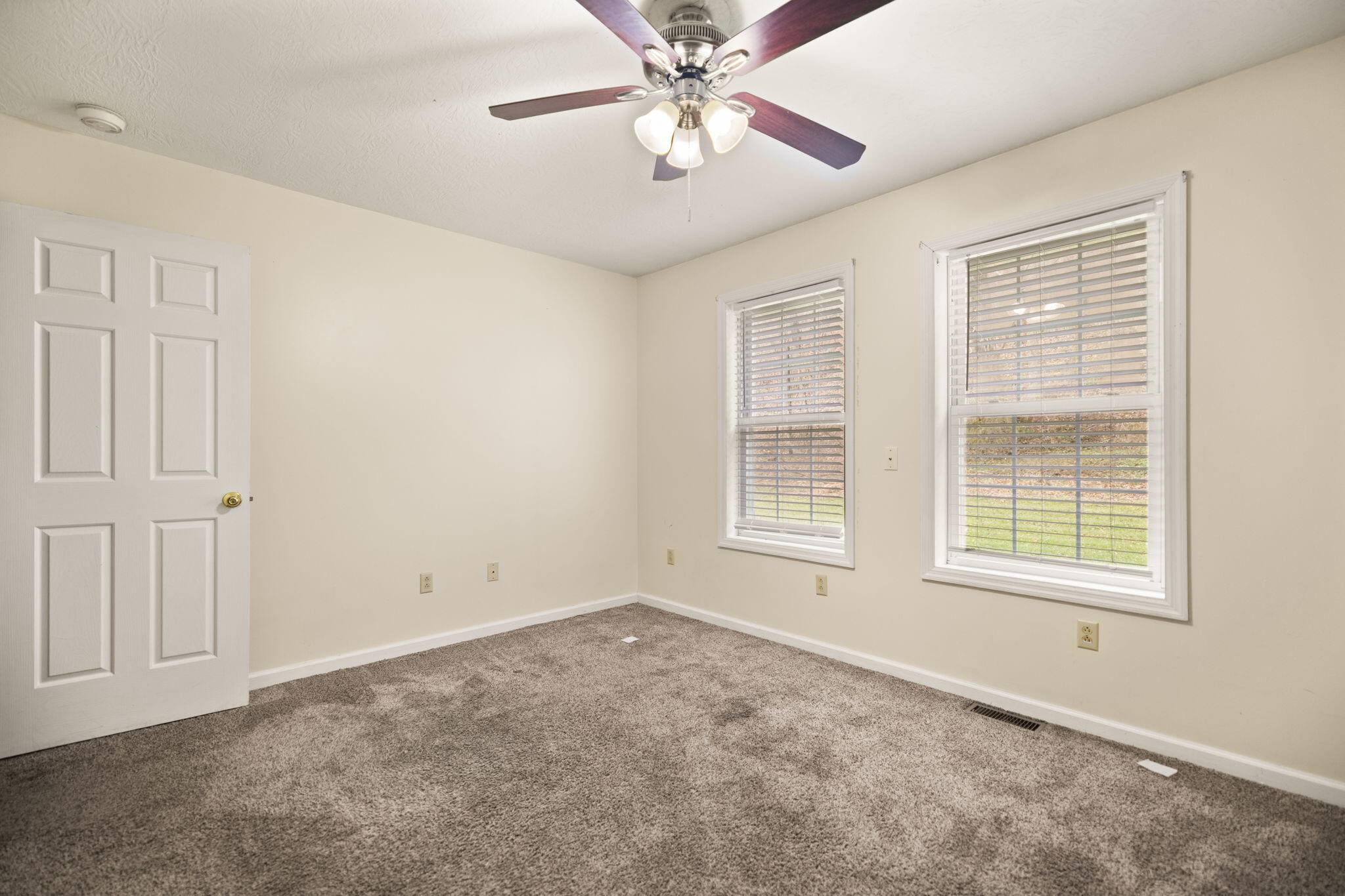 703 Knapp Avenue Property Photo 37