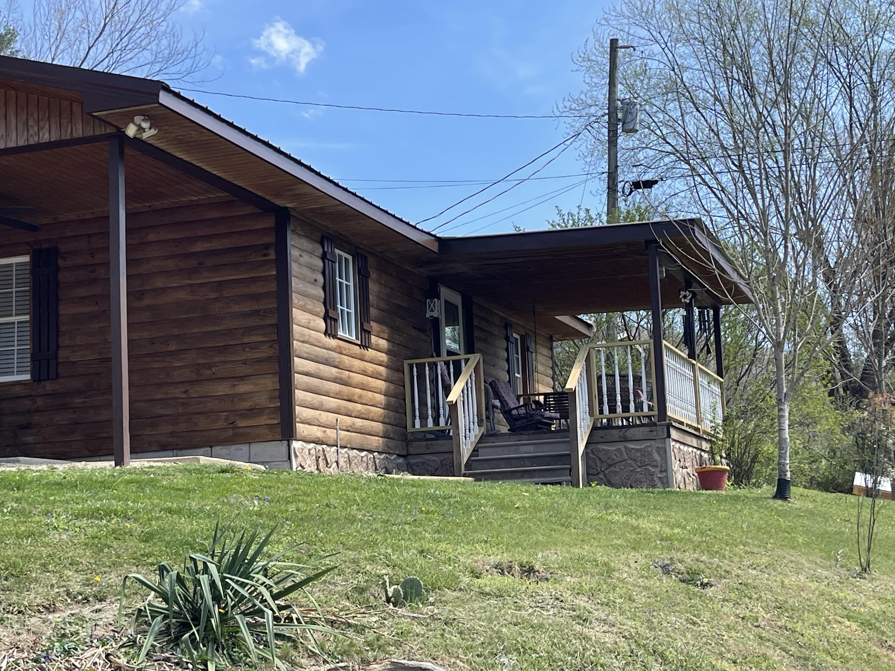 912 S Ky 3438 Property Photo 2