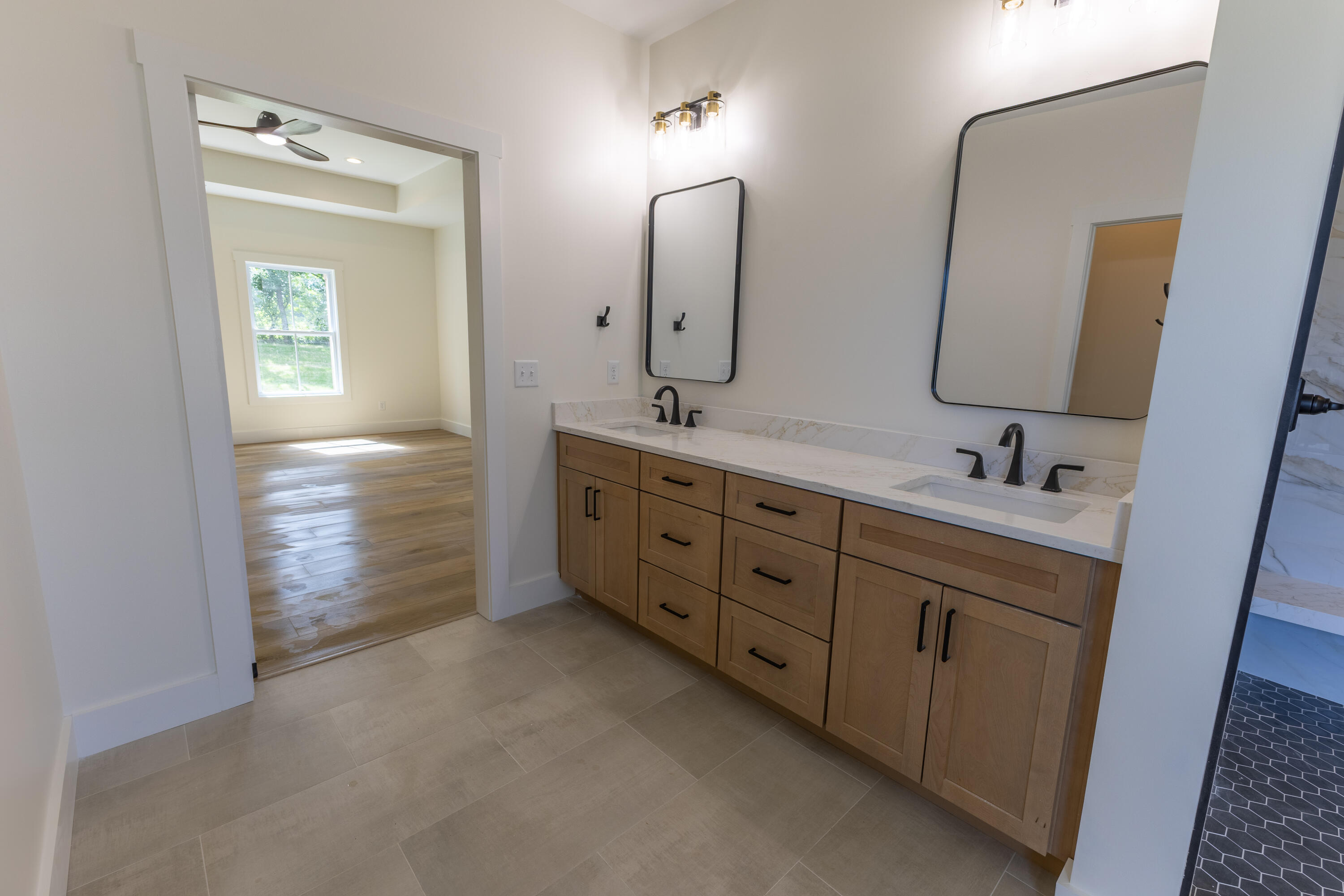 213 Wiley Way Property Photo 17