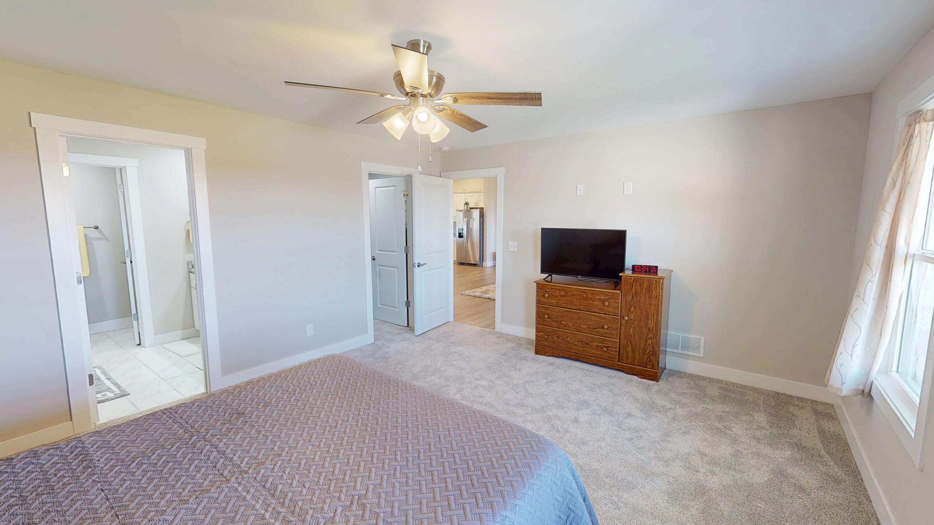 541 Beacon Street Property Photo 20