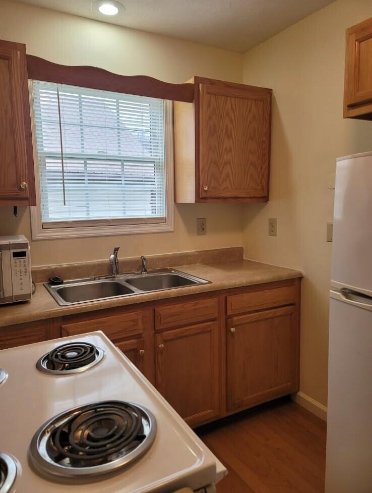 217 & 219 Elizabeth Drive 217 219 A-b Property Photo 27