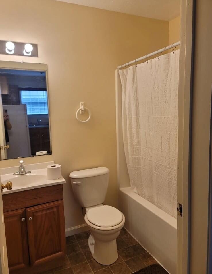 217 & 219 Elizabeth Drive 217 219 A-b Property Photo 28