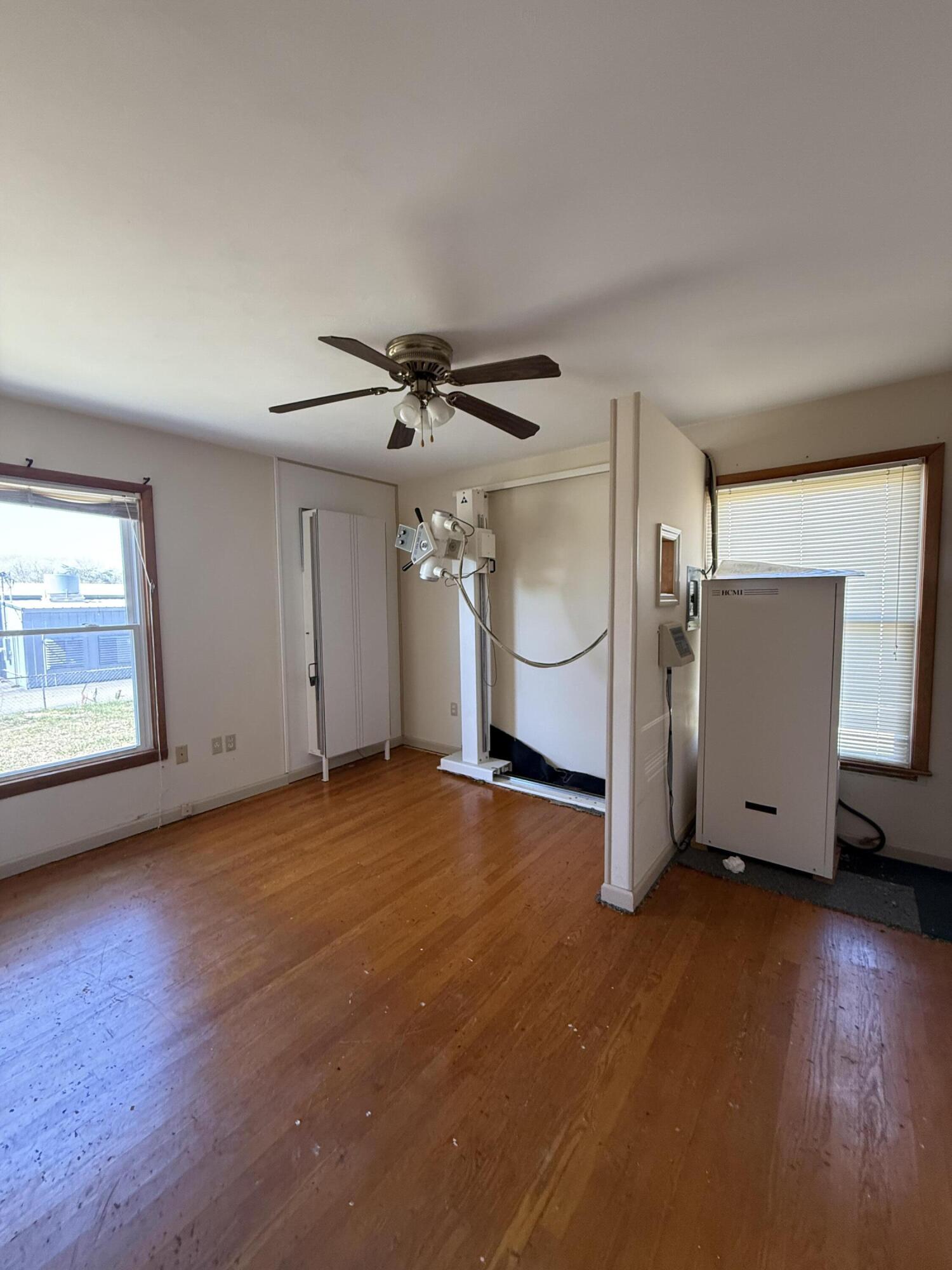 262 E Steve Wariner Drive Property Photo 9