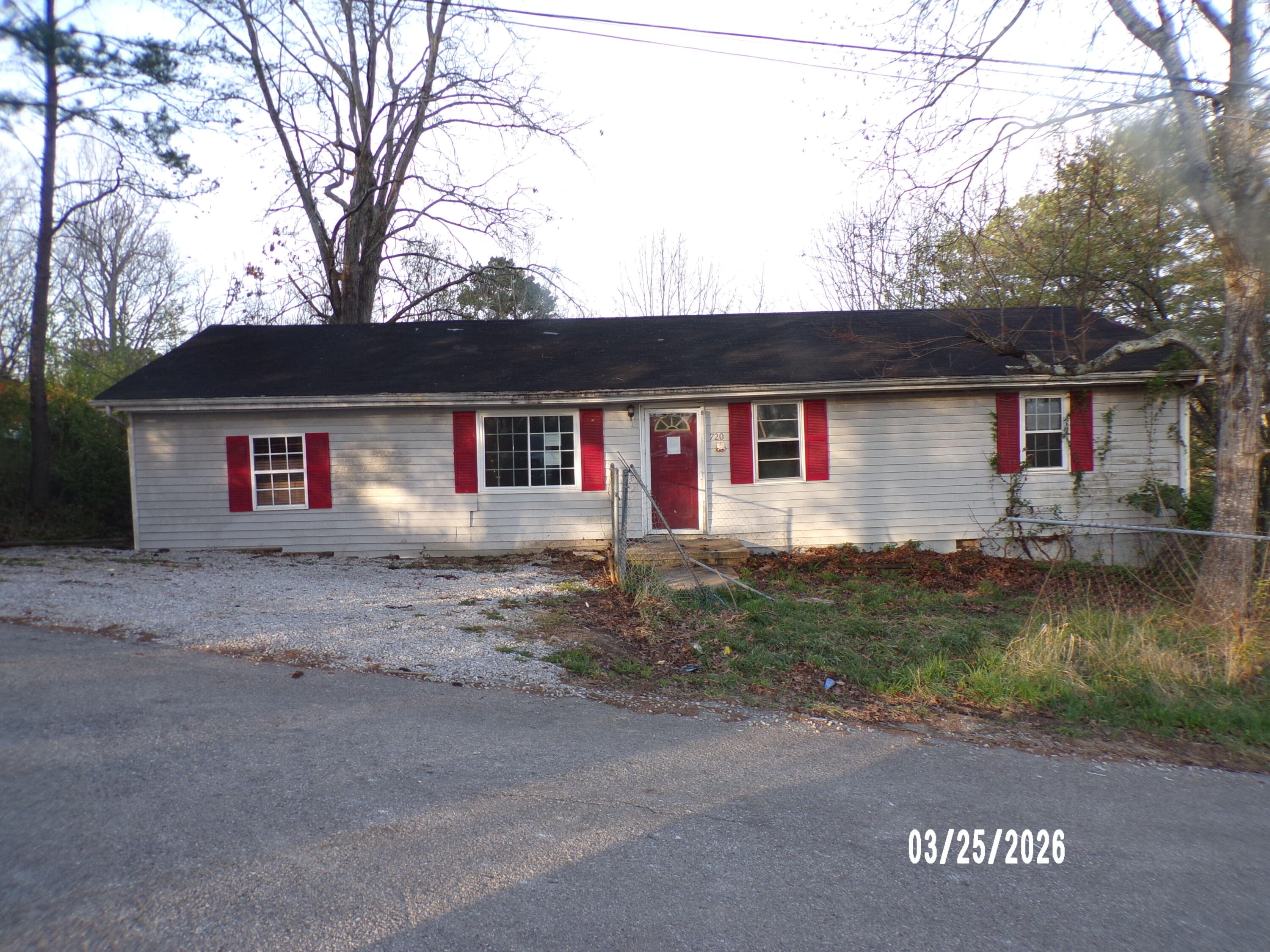 720 Kirby Lane Property Photo 1