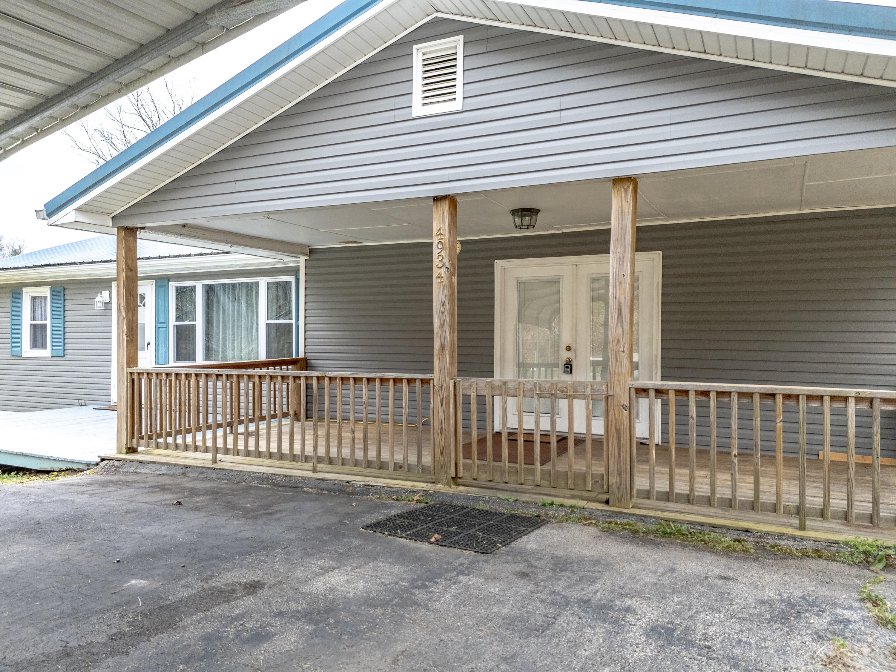 4934 State Highway 589 Property Photo 5