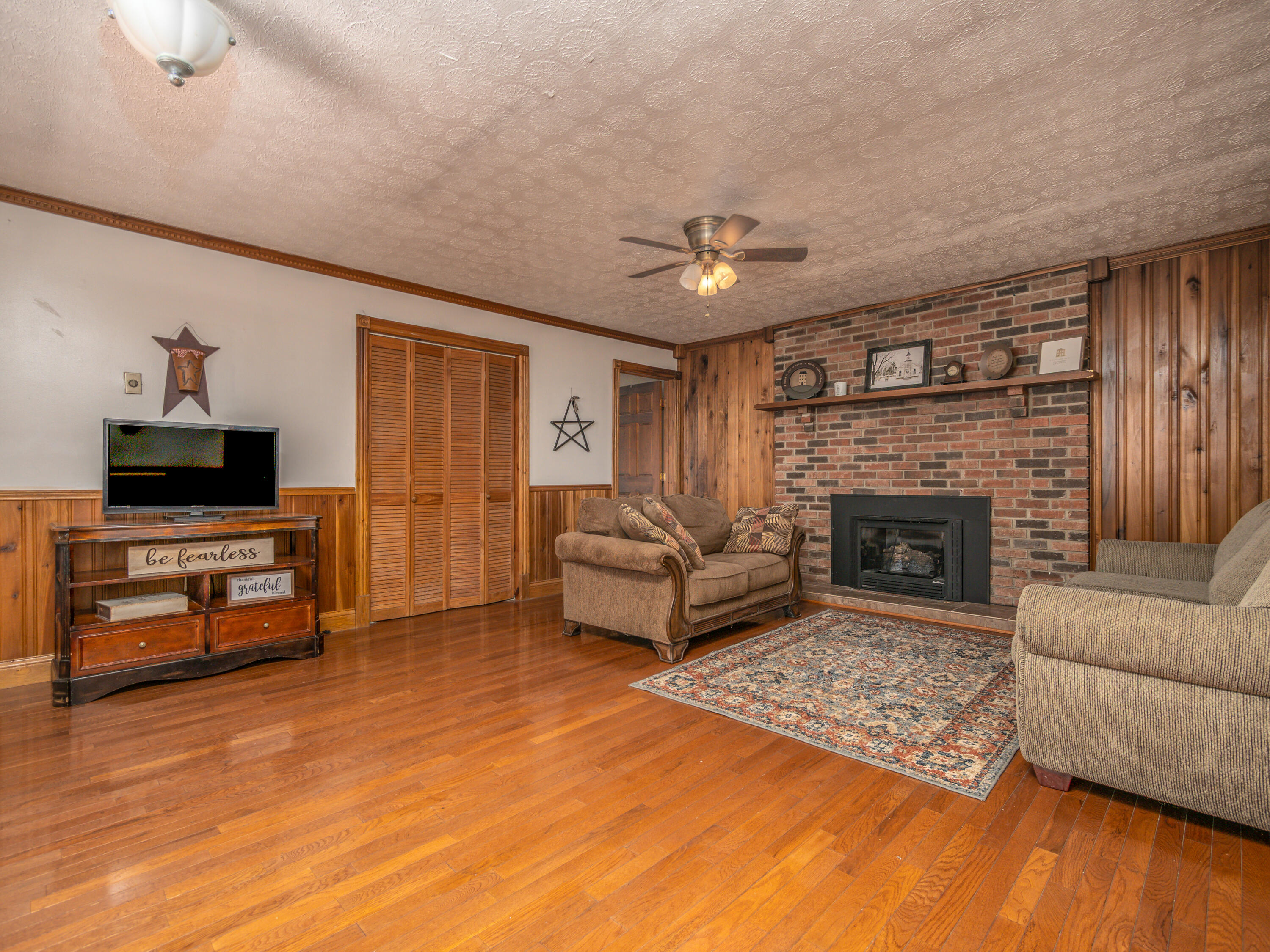 4934 State Highway 589 Property Photo 9