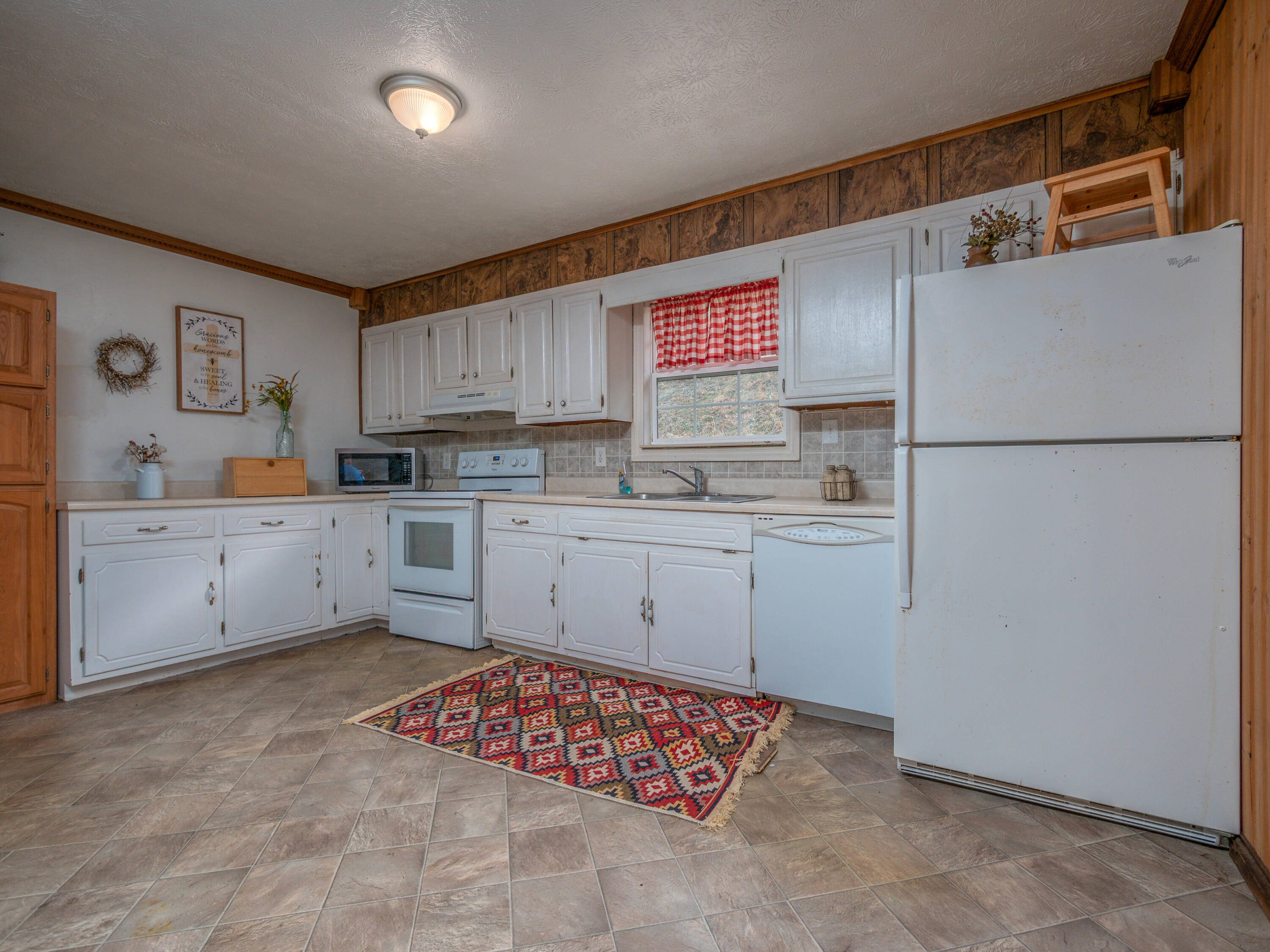 4934 State Highway 589 Property Photo 11