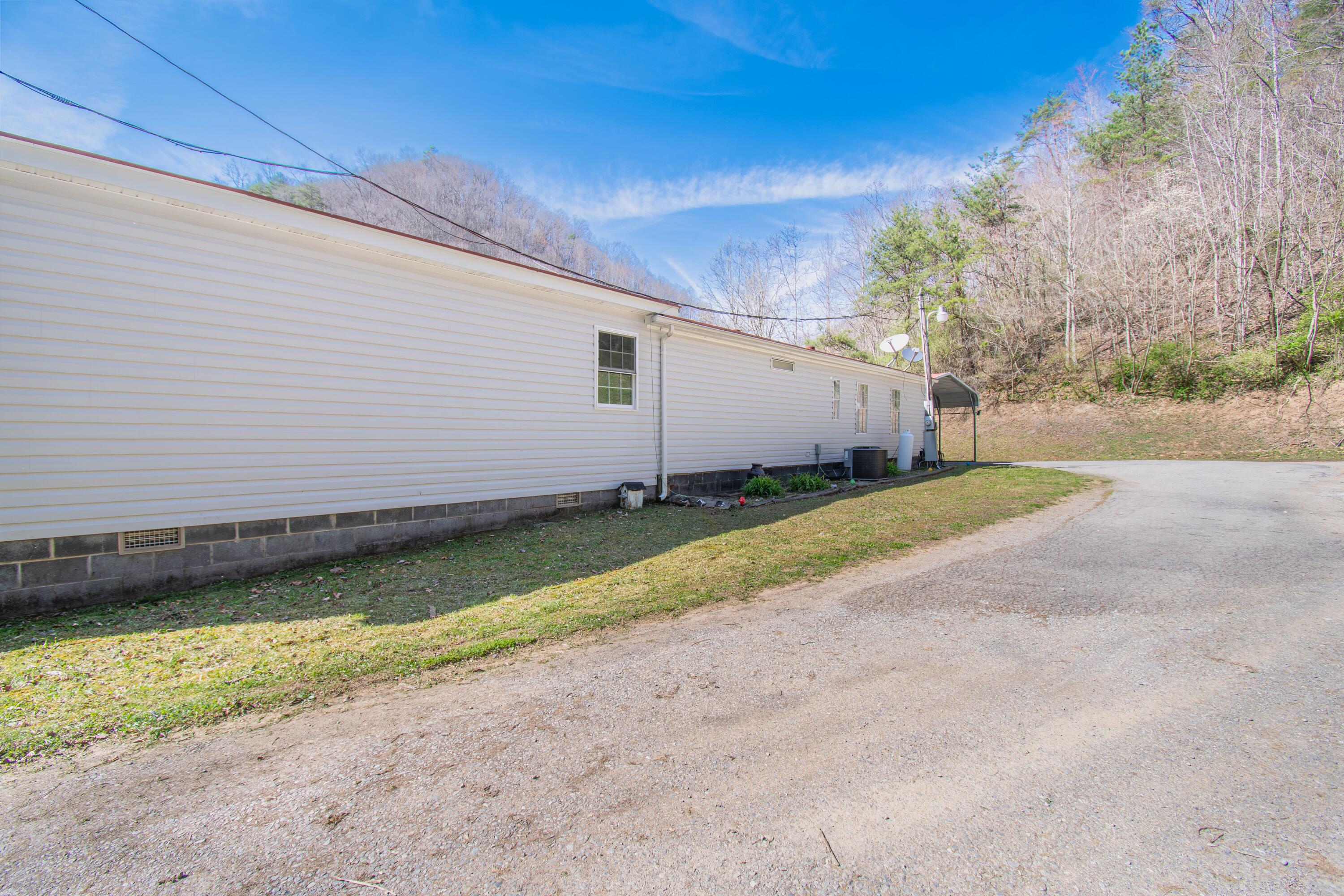 706 Abner Fork Road Property Photo 2
